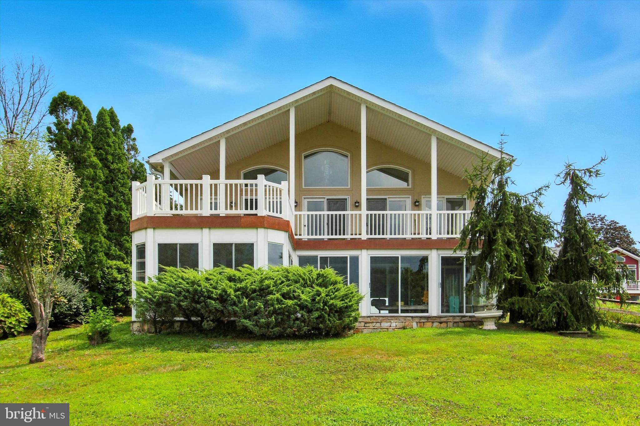 LAKE HERITAGE - Residential