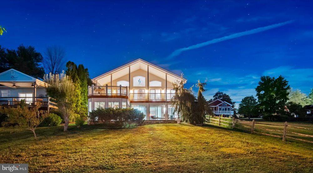 LAKE HERITAGE - Residential