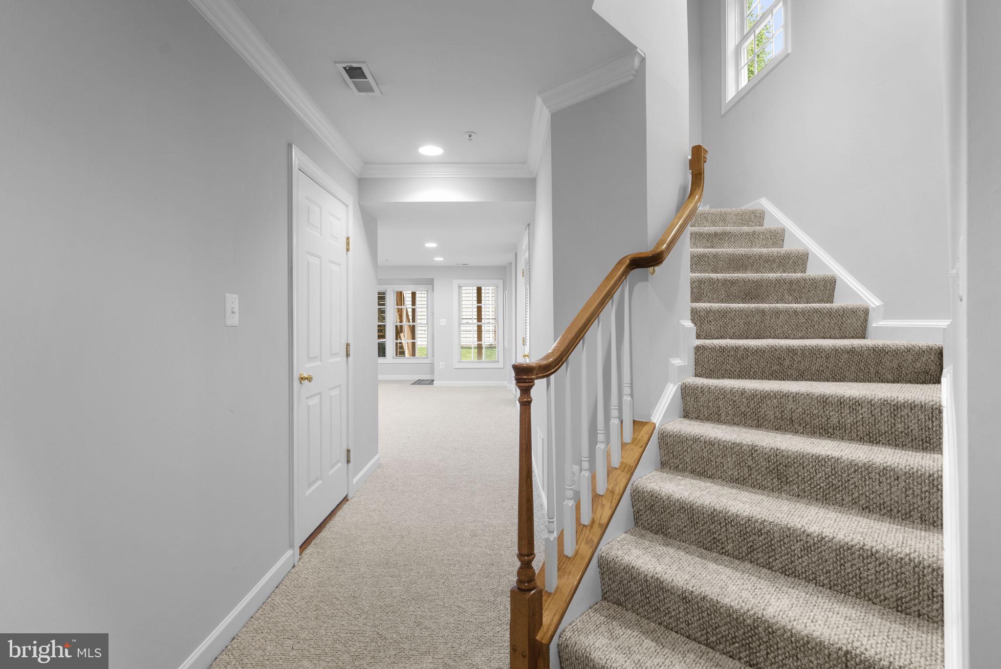 KINGSVIEW VILLAGE - Residential