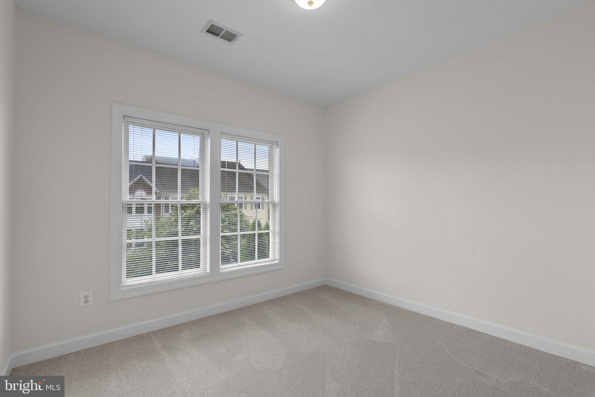 KINGSVIEW VILLAGE - Residential