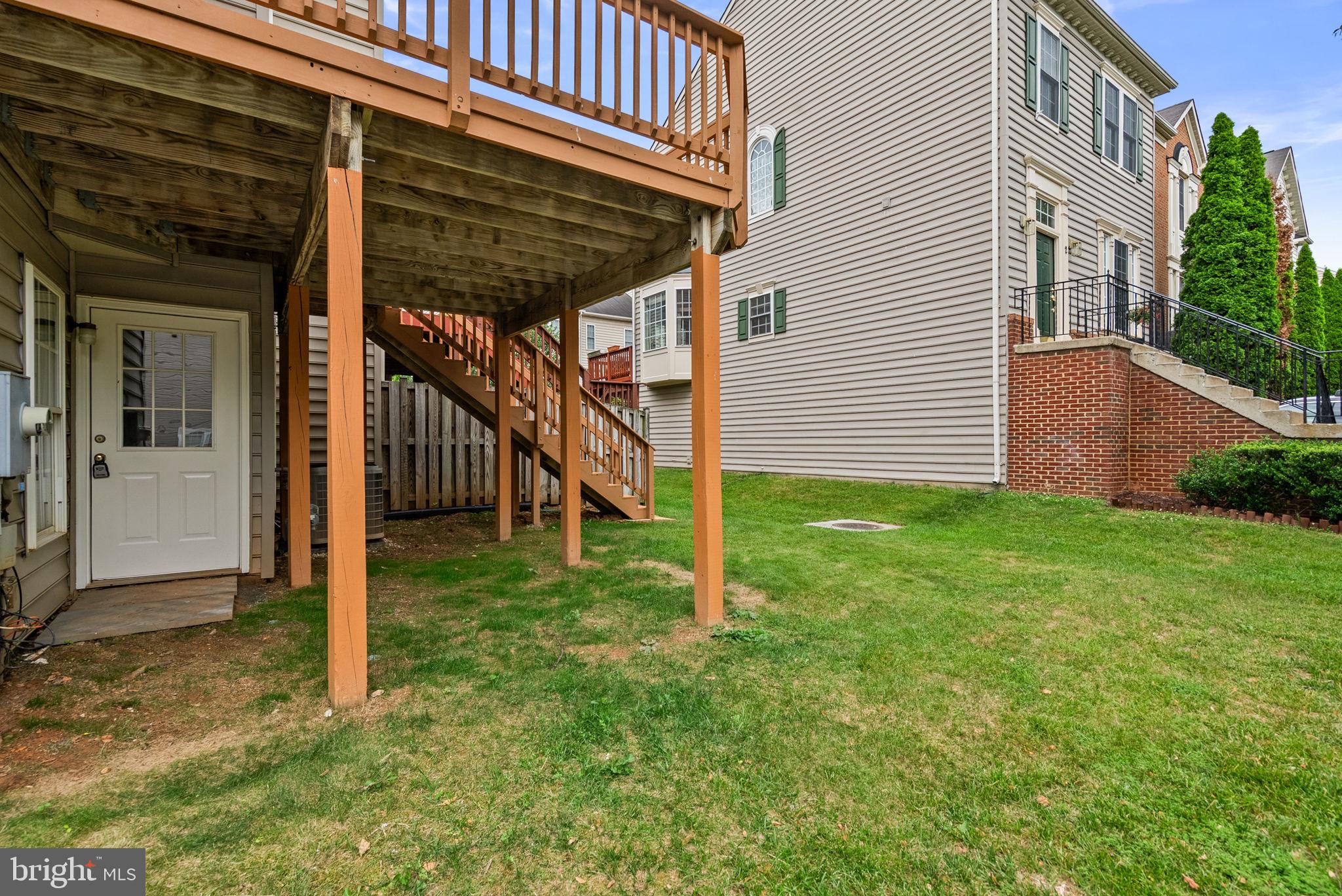 KINGSVIEW VILLAGE - Residential