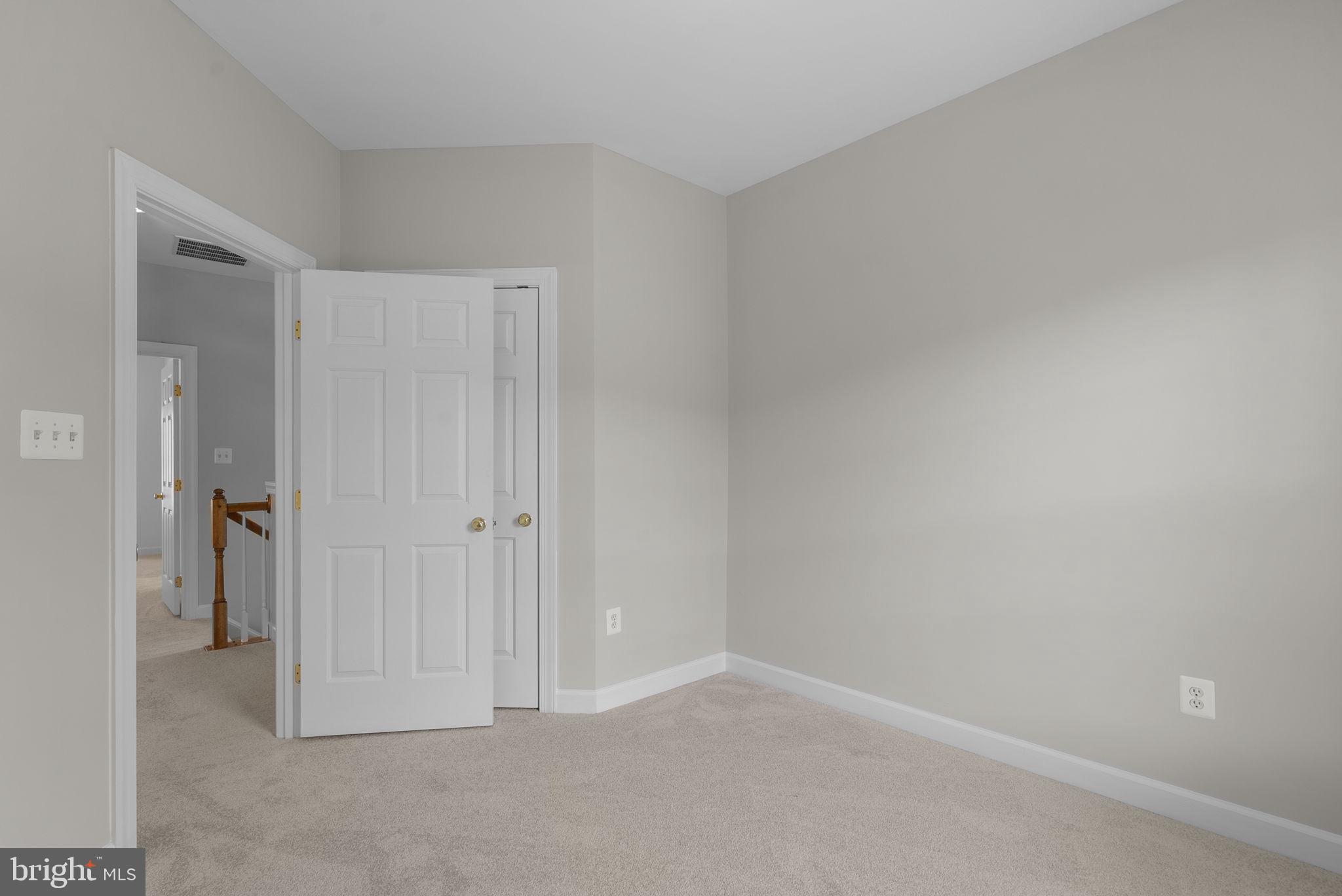 KINGSVIEW VILLAGE - Residential