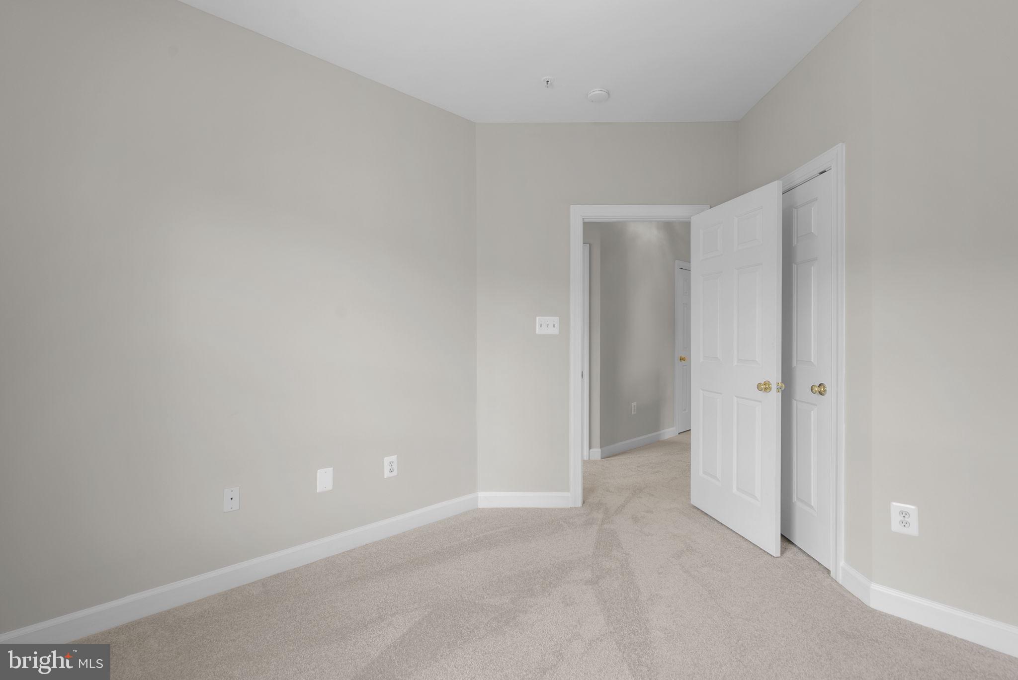 KINGSVIEW VILLAGE - Residential