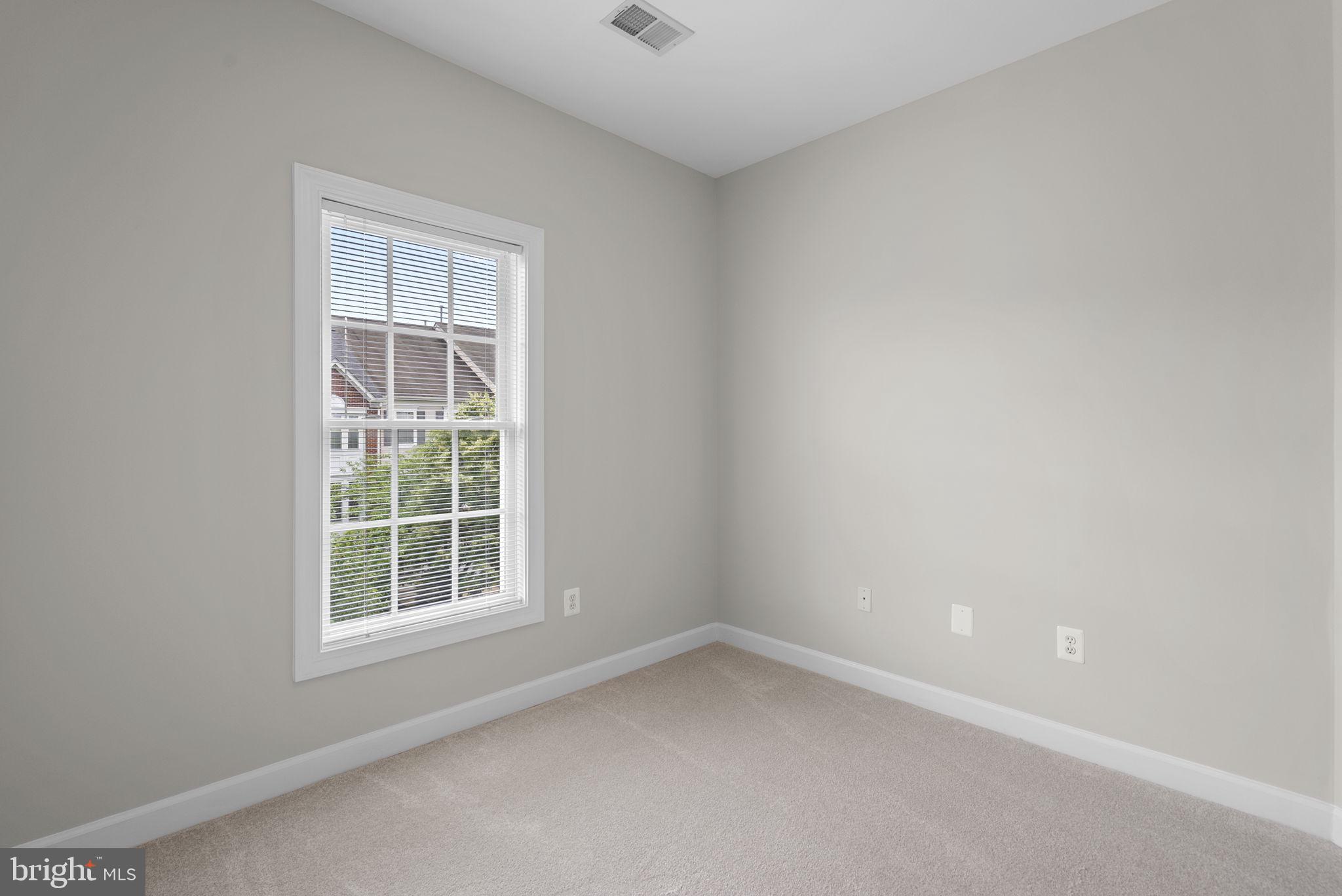 KINGSVIEW VILLAGE - Residential