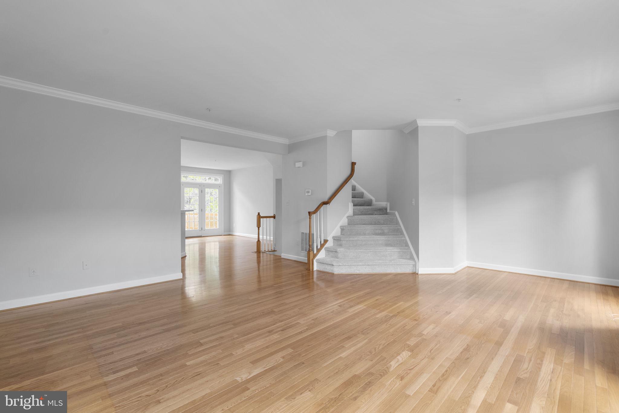 KINGSVIEW VILLAGE - Residential