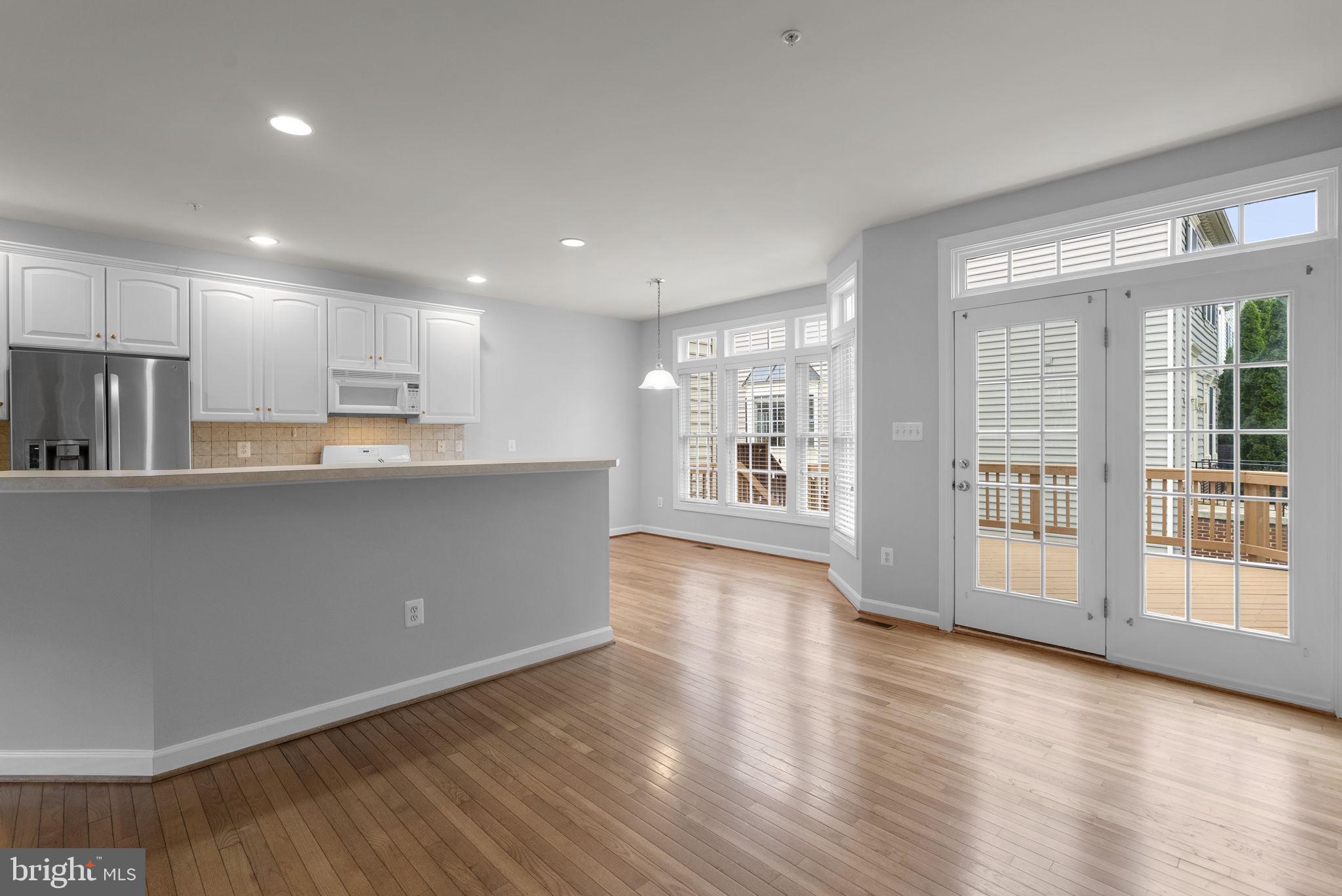 KINGSVIEW VILLAGE - Residential
