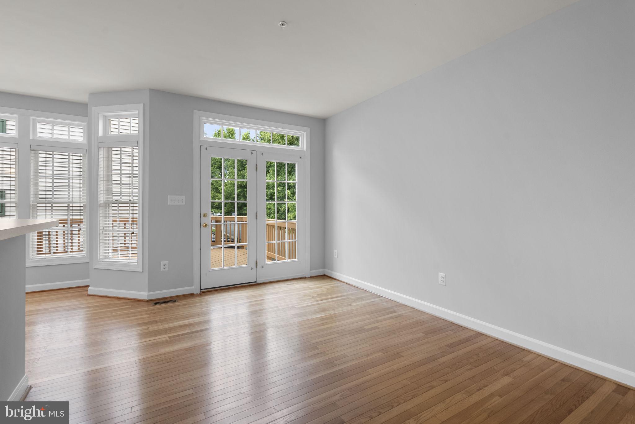 KINGSVIEW VILLAGE - Residential