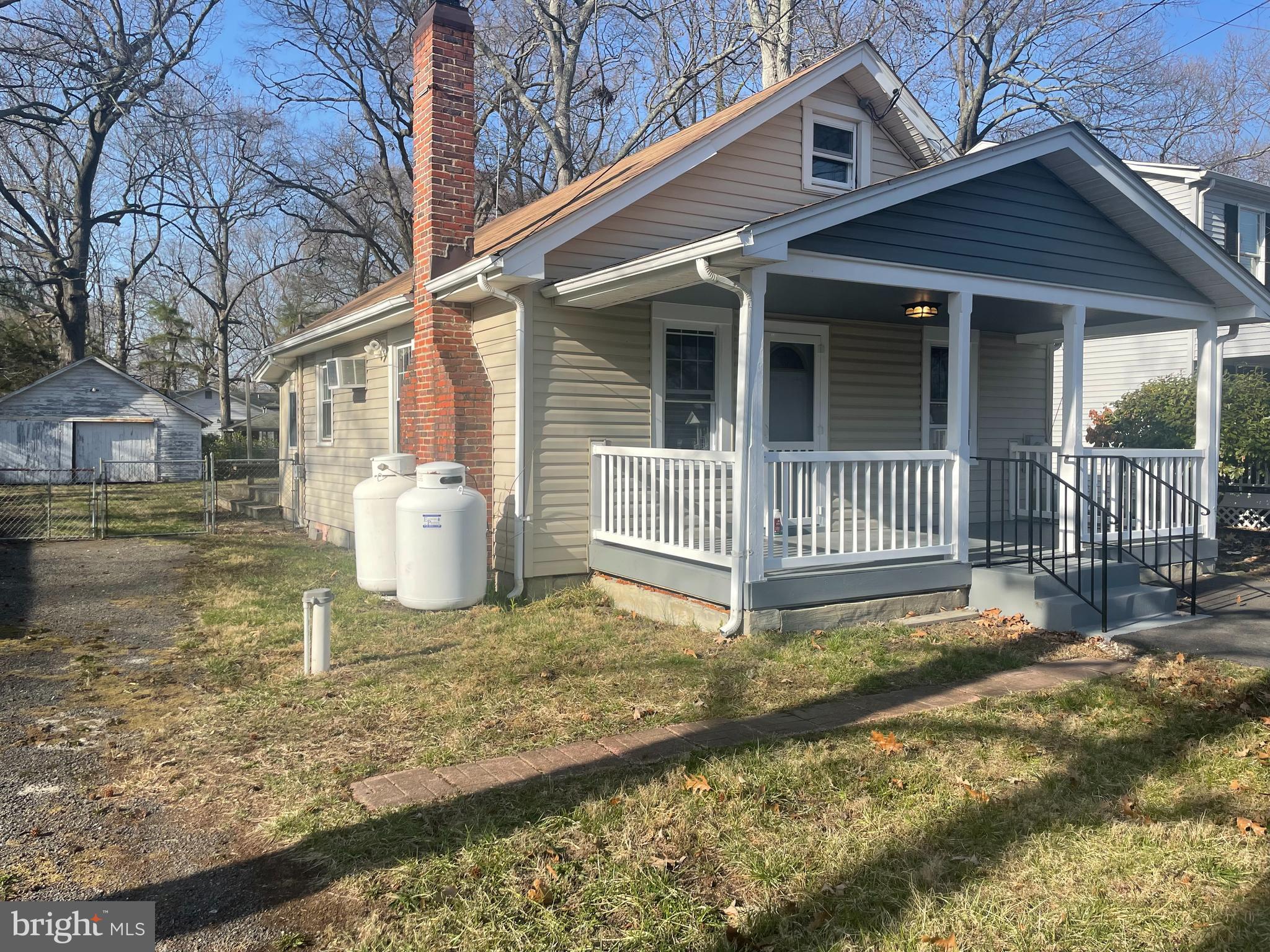 FRANKLIN MANOR BEACH - Residential