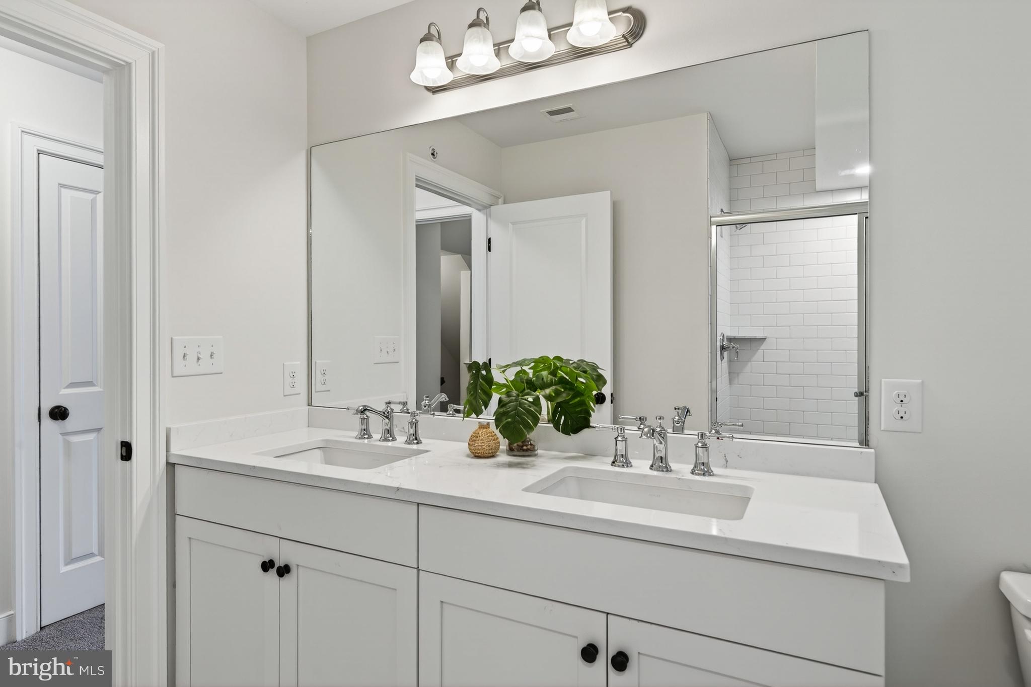 MAGNOLIA PLACE - Residential