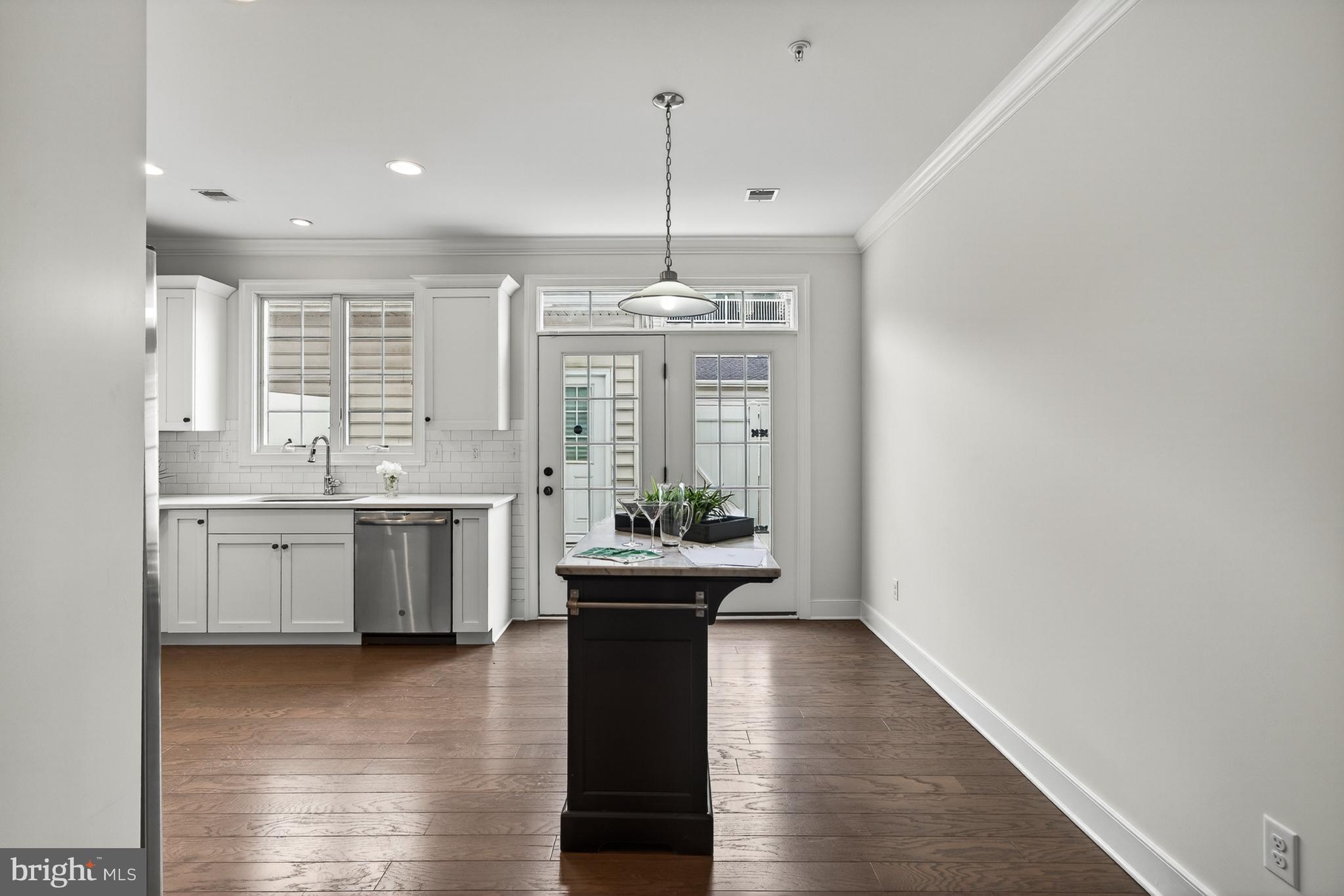 MAGNOLIA PLACE - Residential