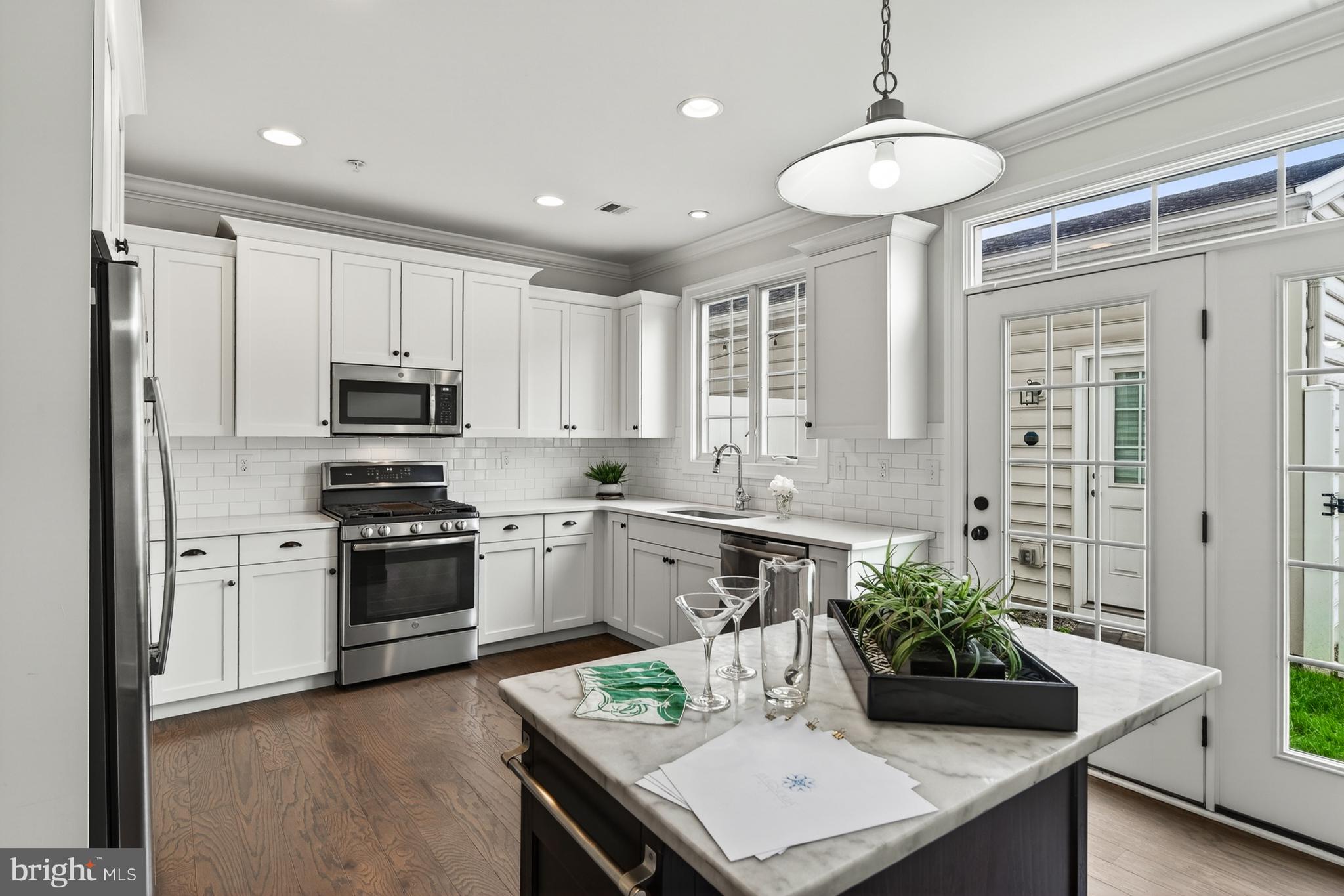 MAGNOLIA PLACE - Residential