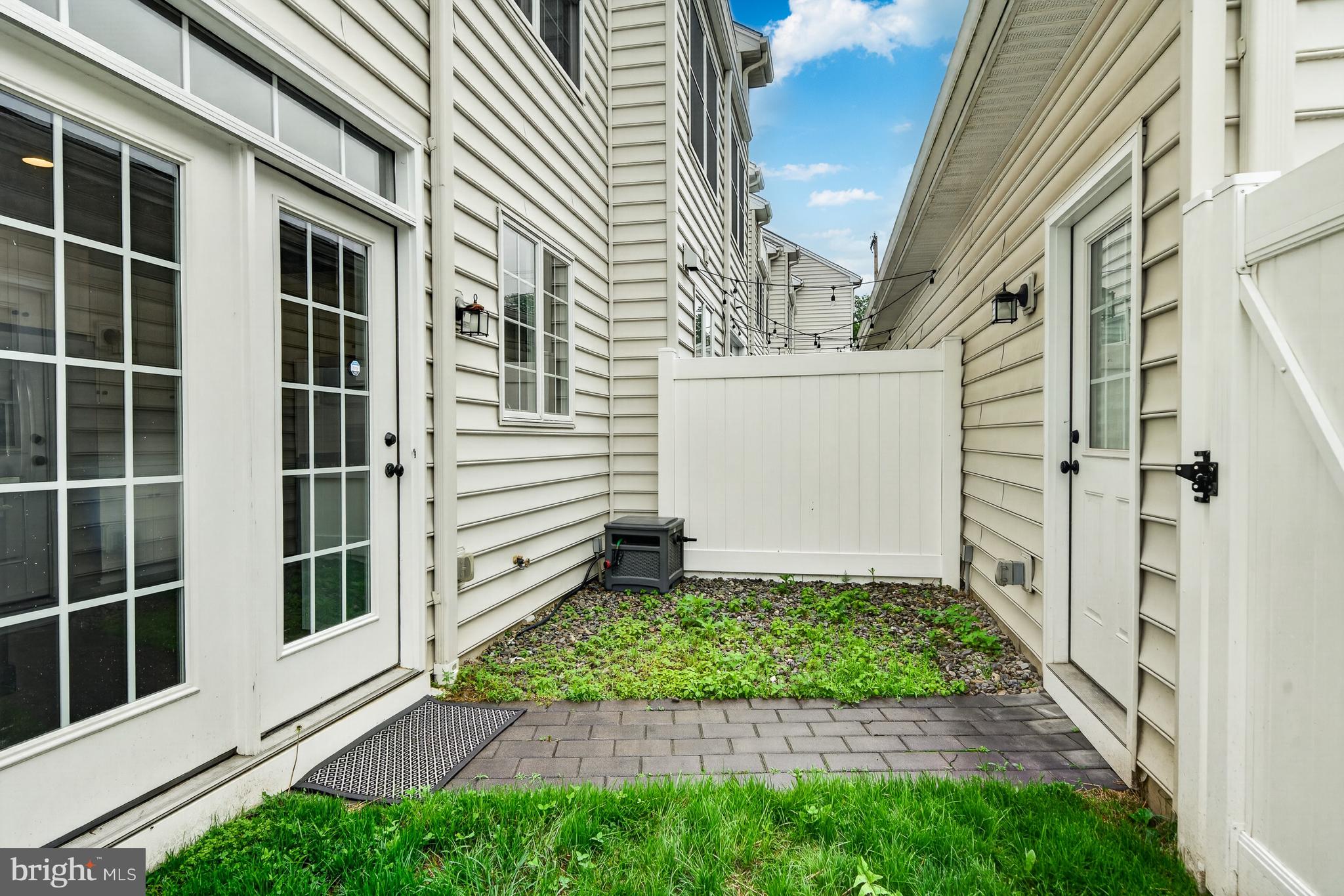 MAGNOLIA PLACE - Residential
