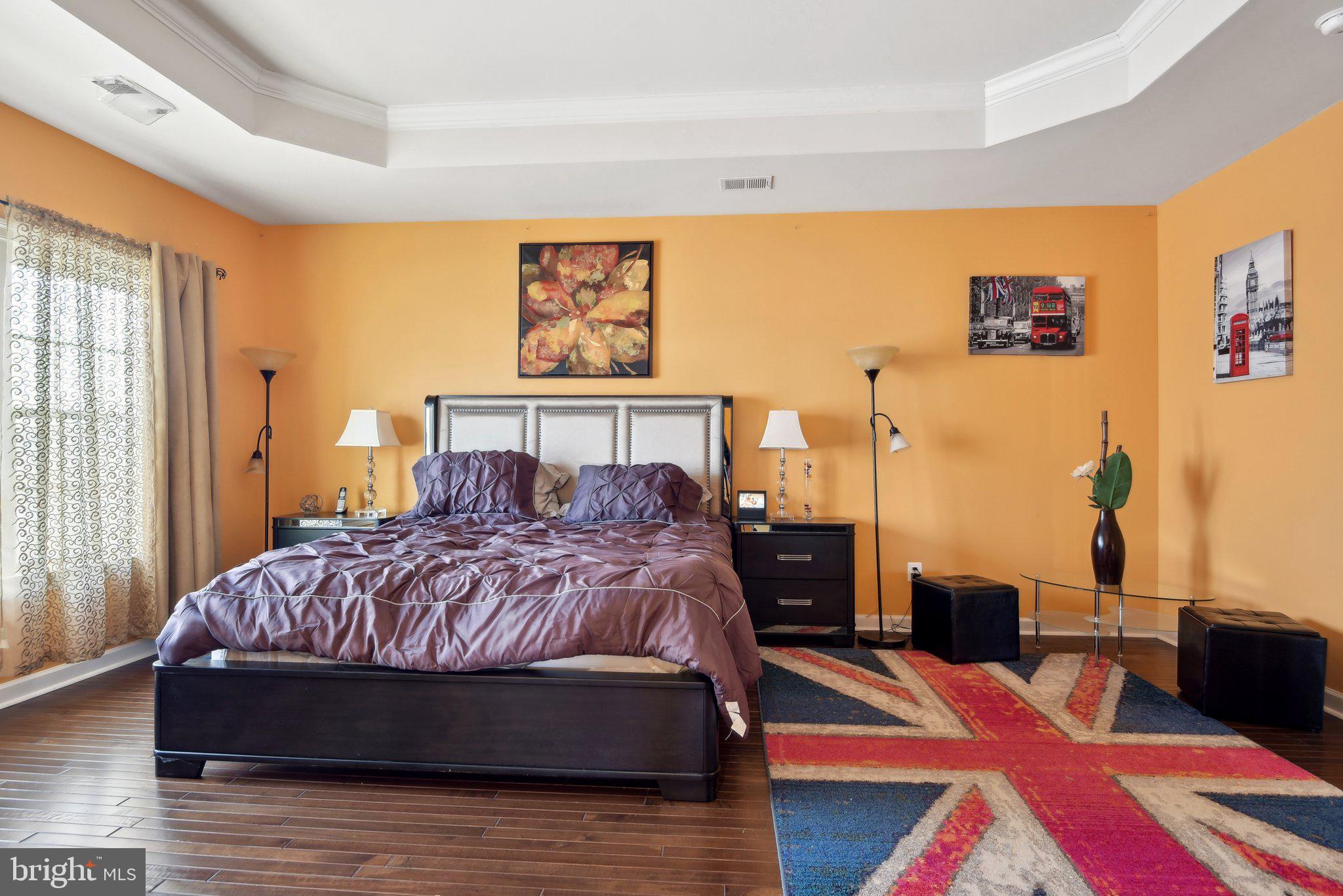 SEVEN HILLS - Residential