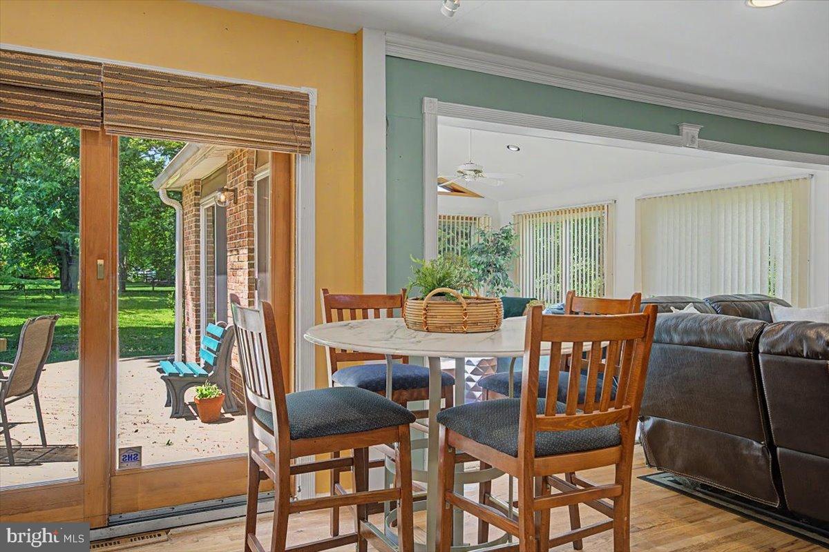TENBY CHASE - Residential