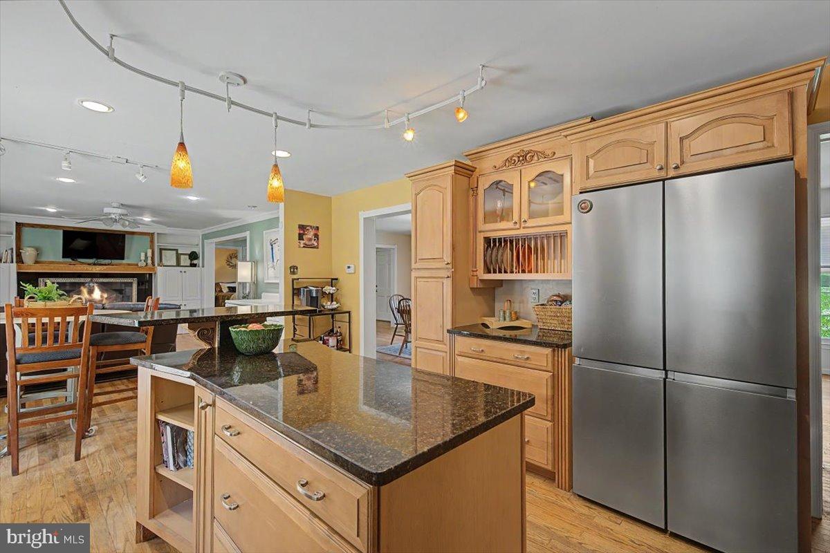 TENBY CHASE - Residential