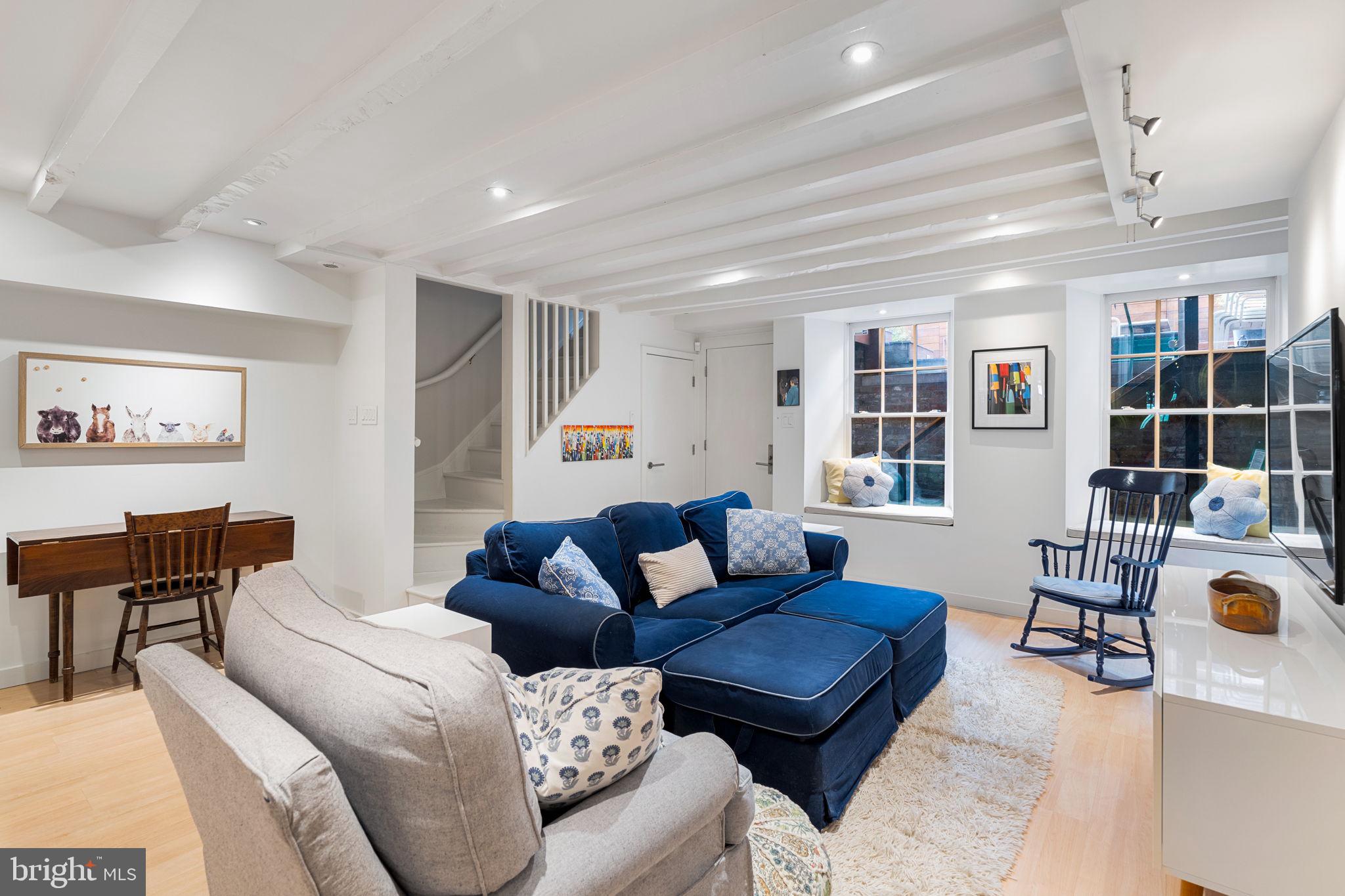 WASHINGTON SQ WEST - Residential