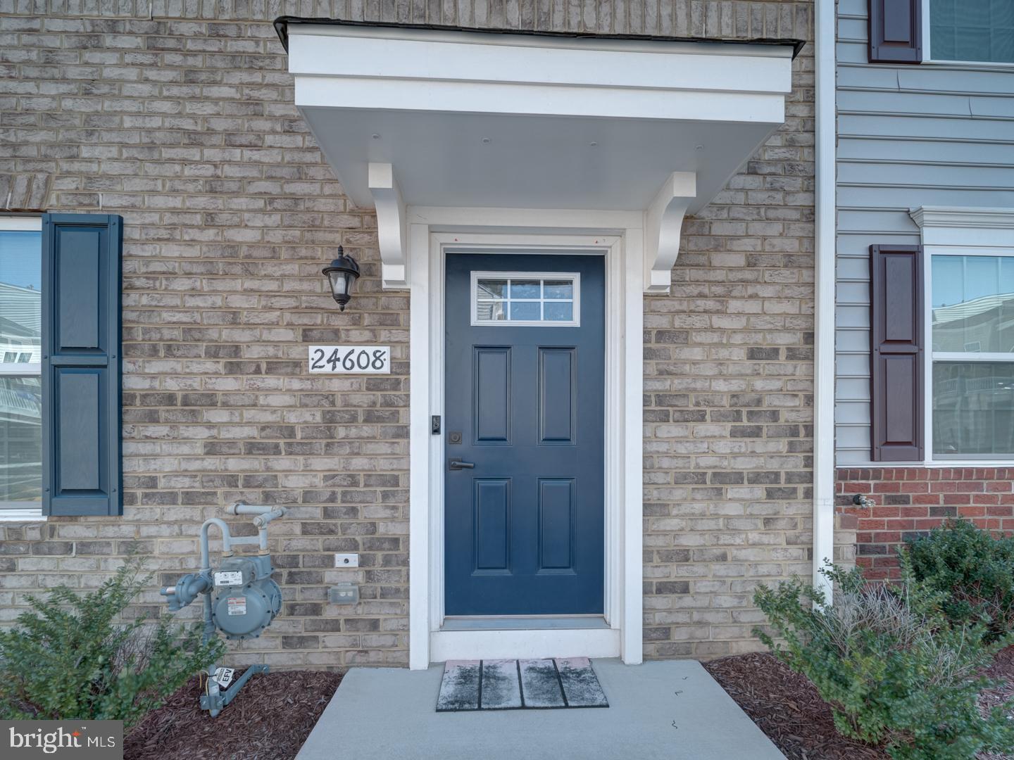 ARCOLA TOWN CENTER - Residential