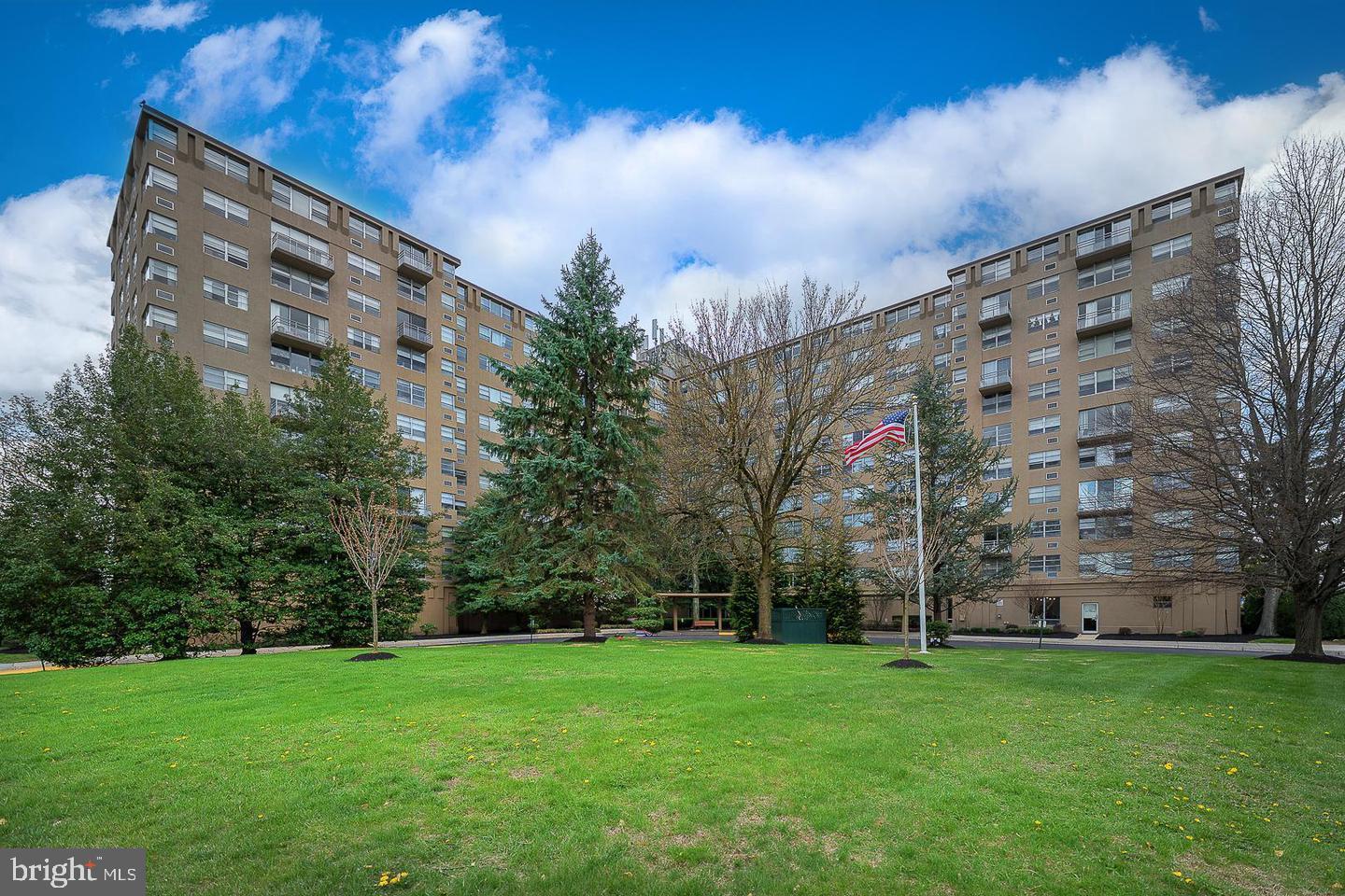 RADNOR HOUSE - Residential