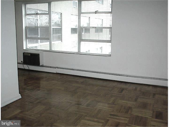 RADNOR HOUSE - Residential
