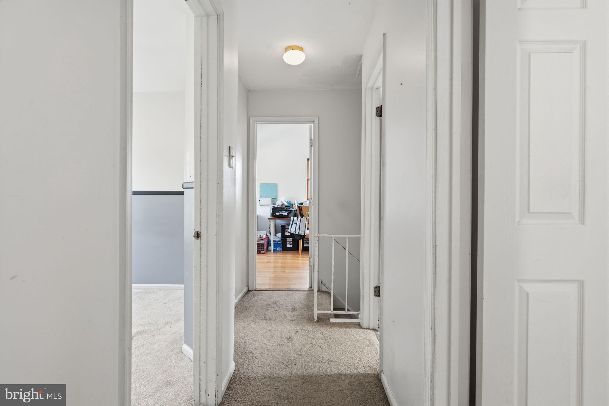 CROSS ROADS - Residential