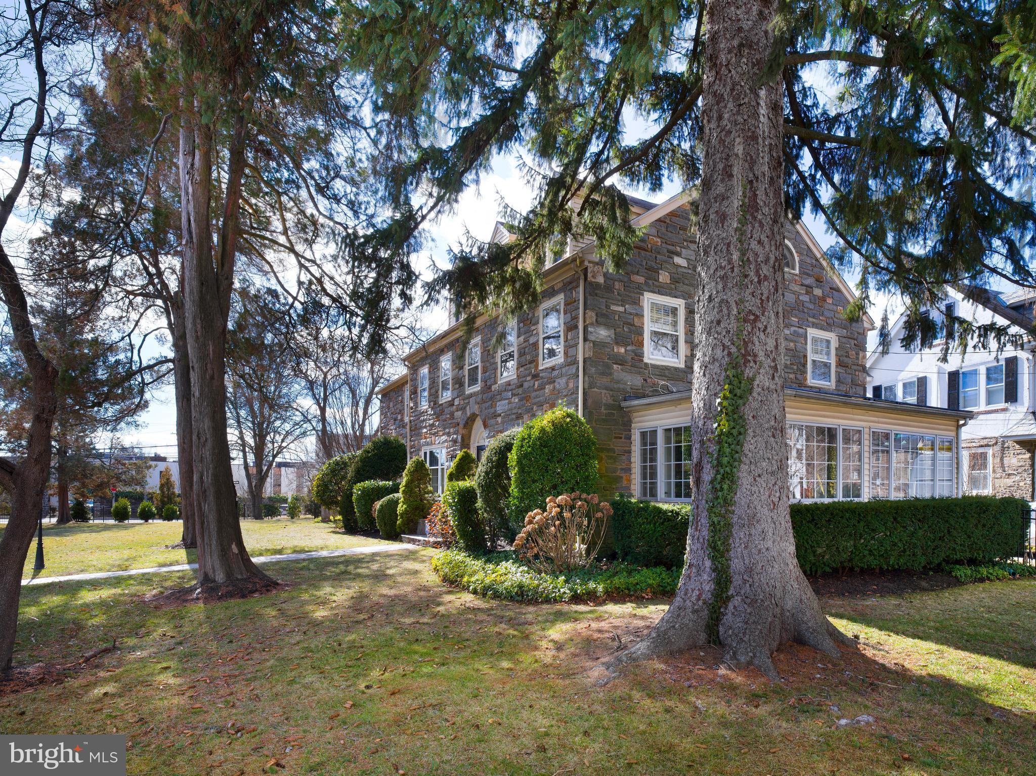 BRYN MAWR - Residential