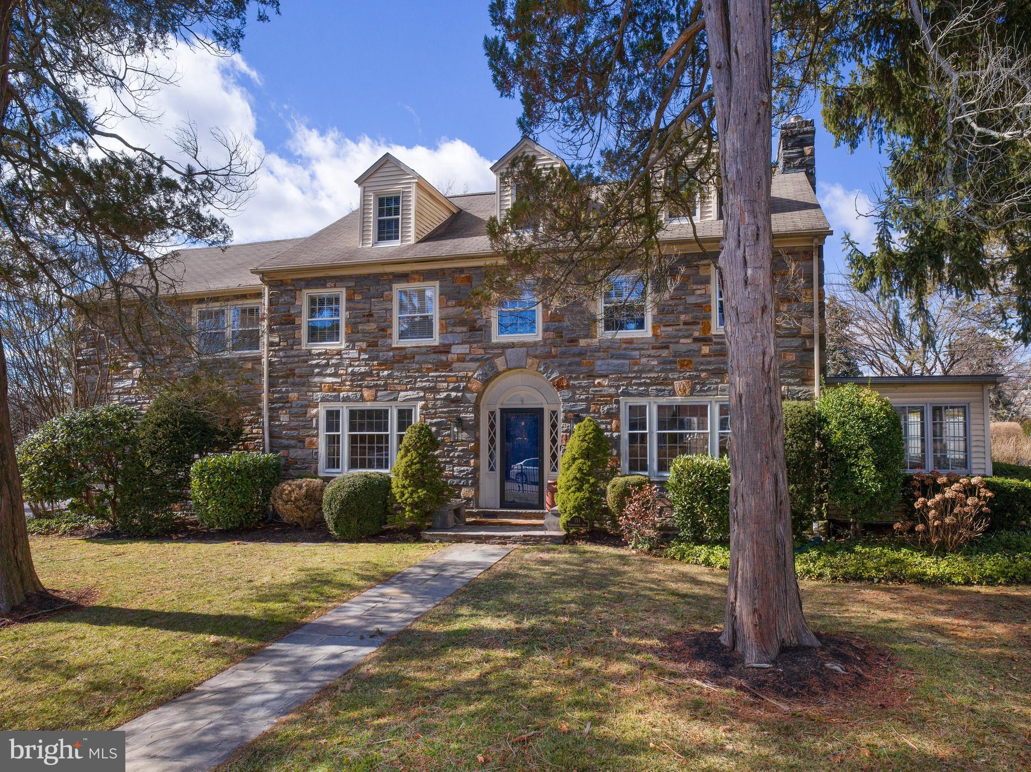 BRYN MAWR - Residential