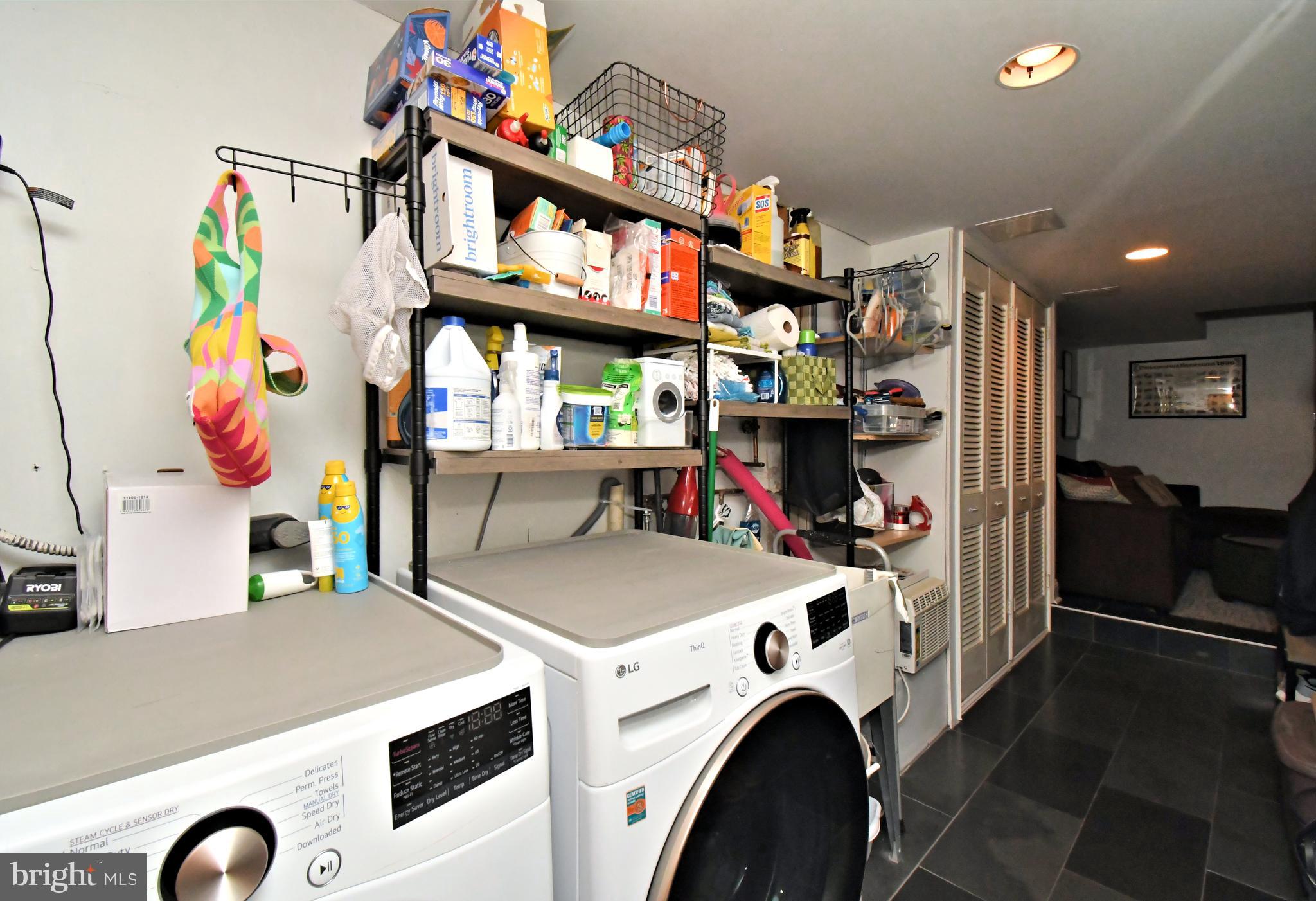 ELKINS PARK - Residential