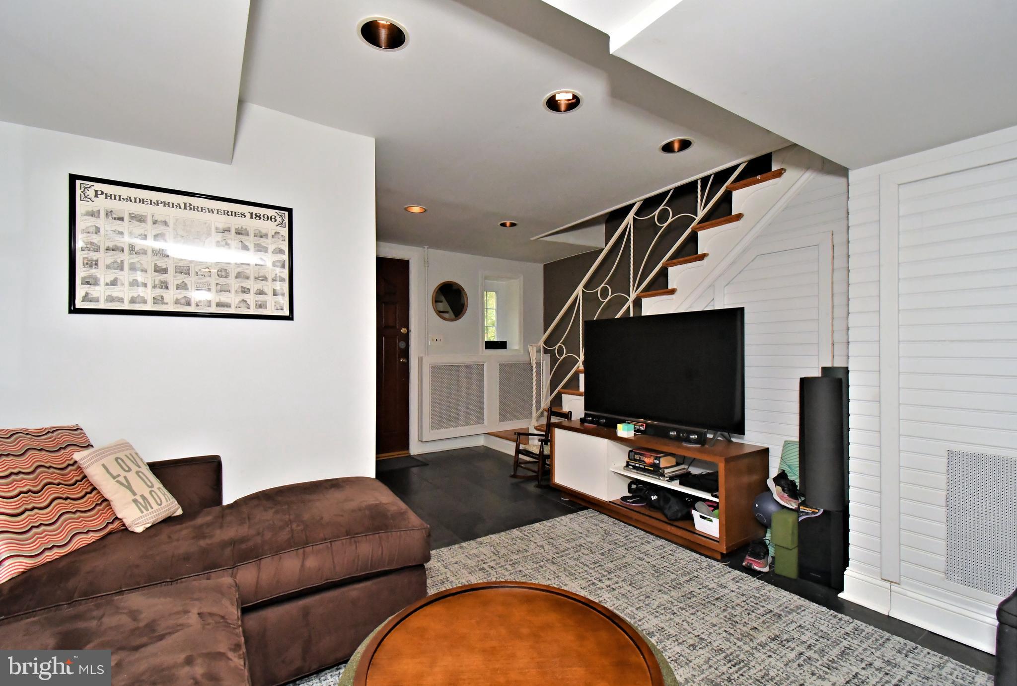 ELKINS PARK - Residential