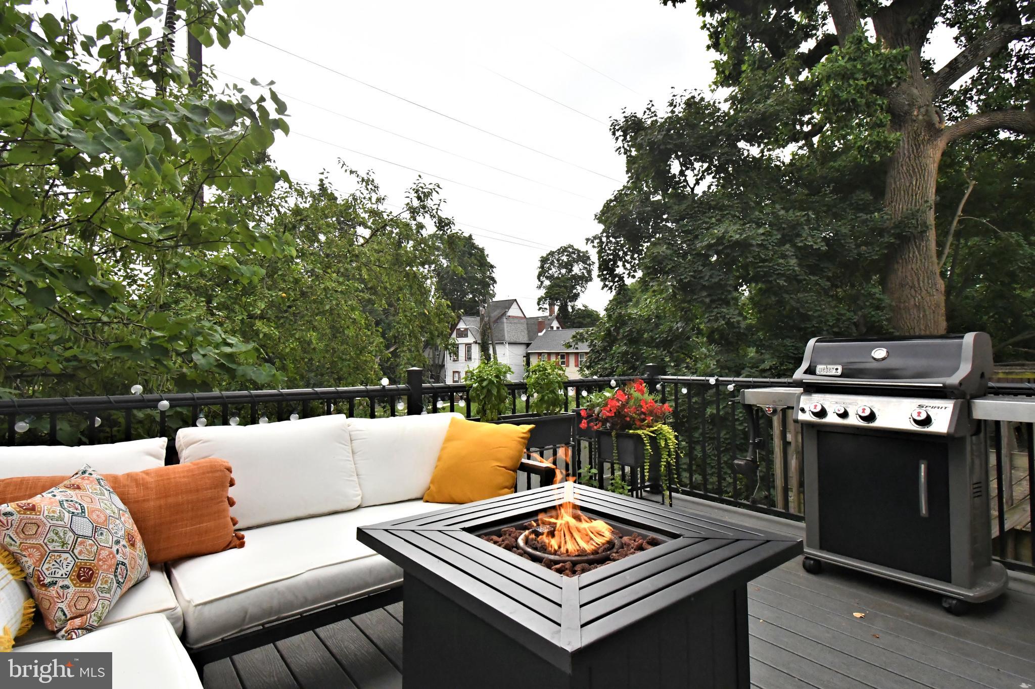 ELKINS PARK - Residential