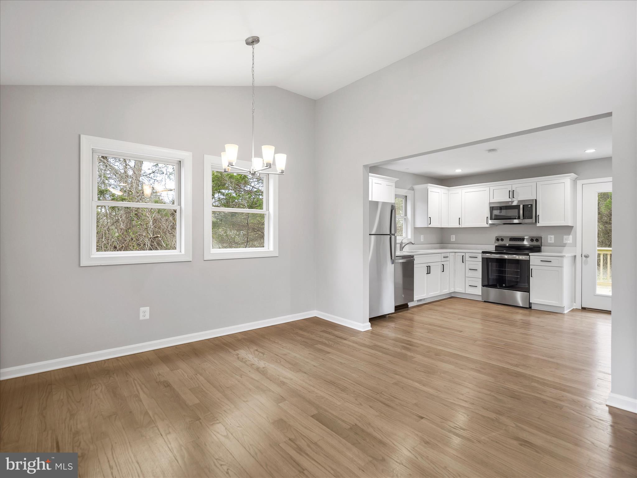 SHEN RIVER LAKES - Residential