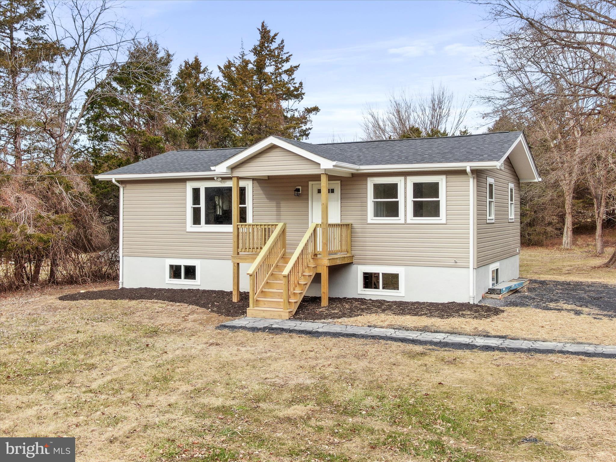 SHEN RIVER LAKES - Residential