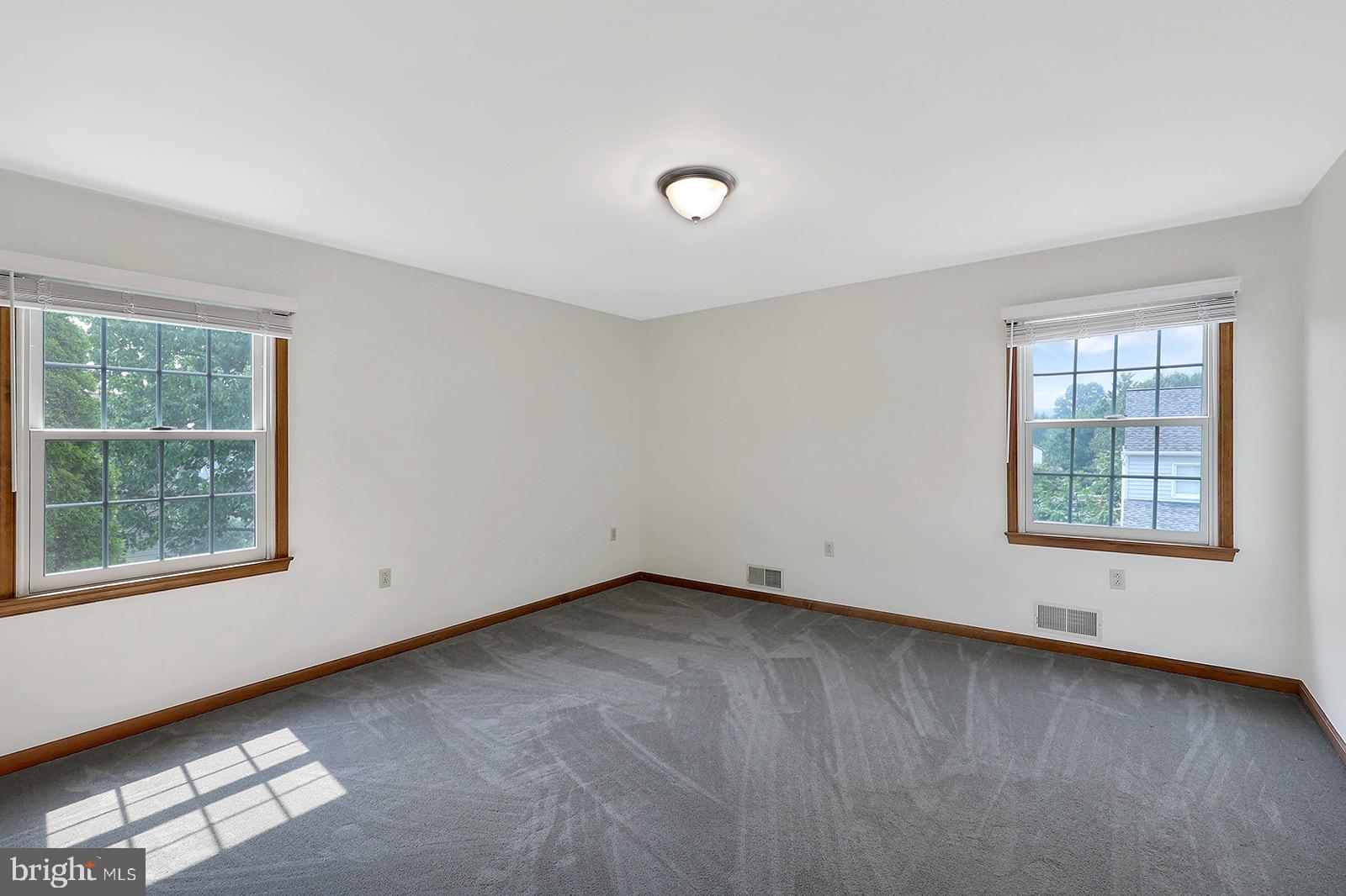 VICTORIA GLEN - Residential