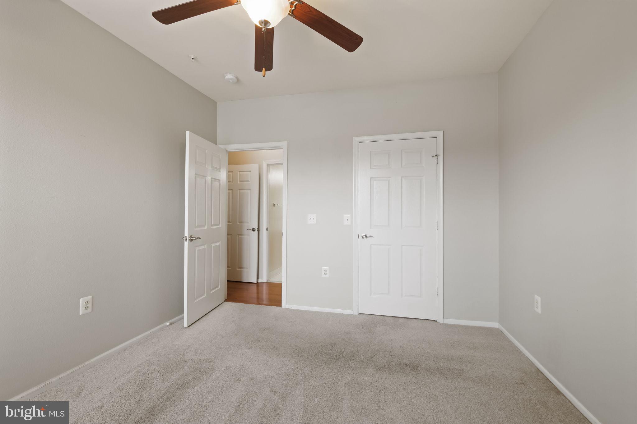 WHITE FLINT STATION - Residential