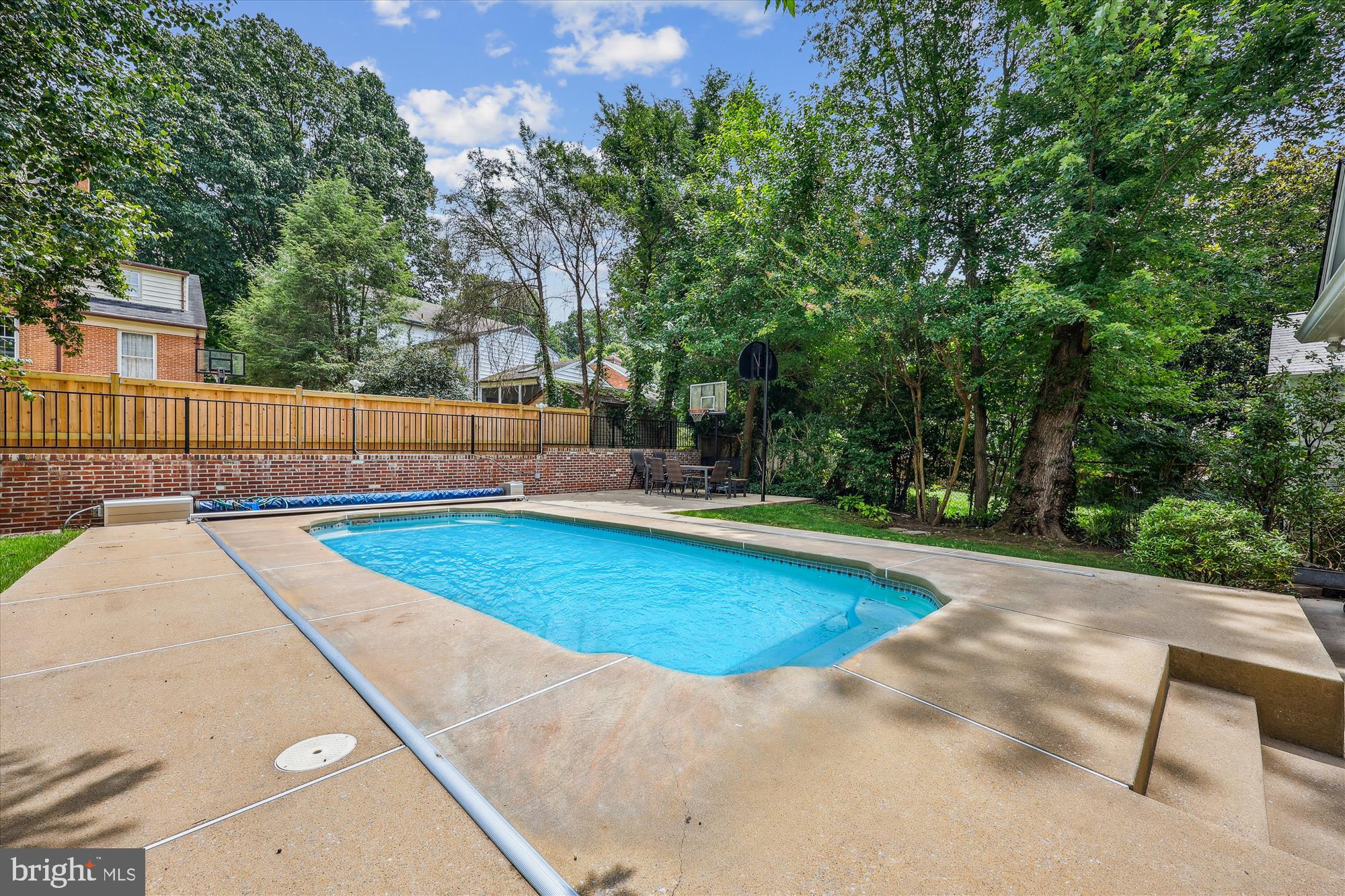 WESTWOOD - Residential