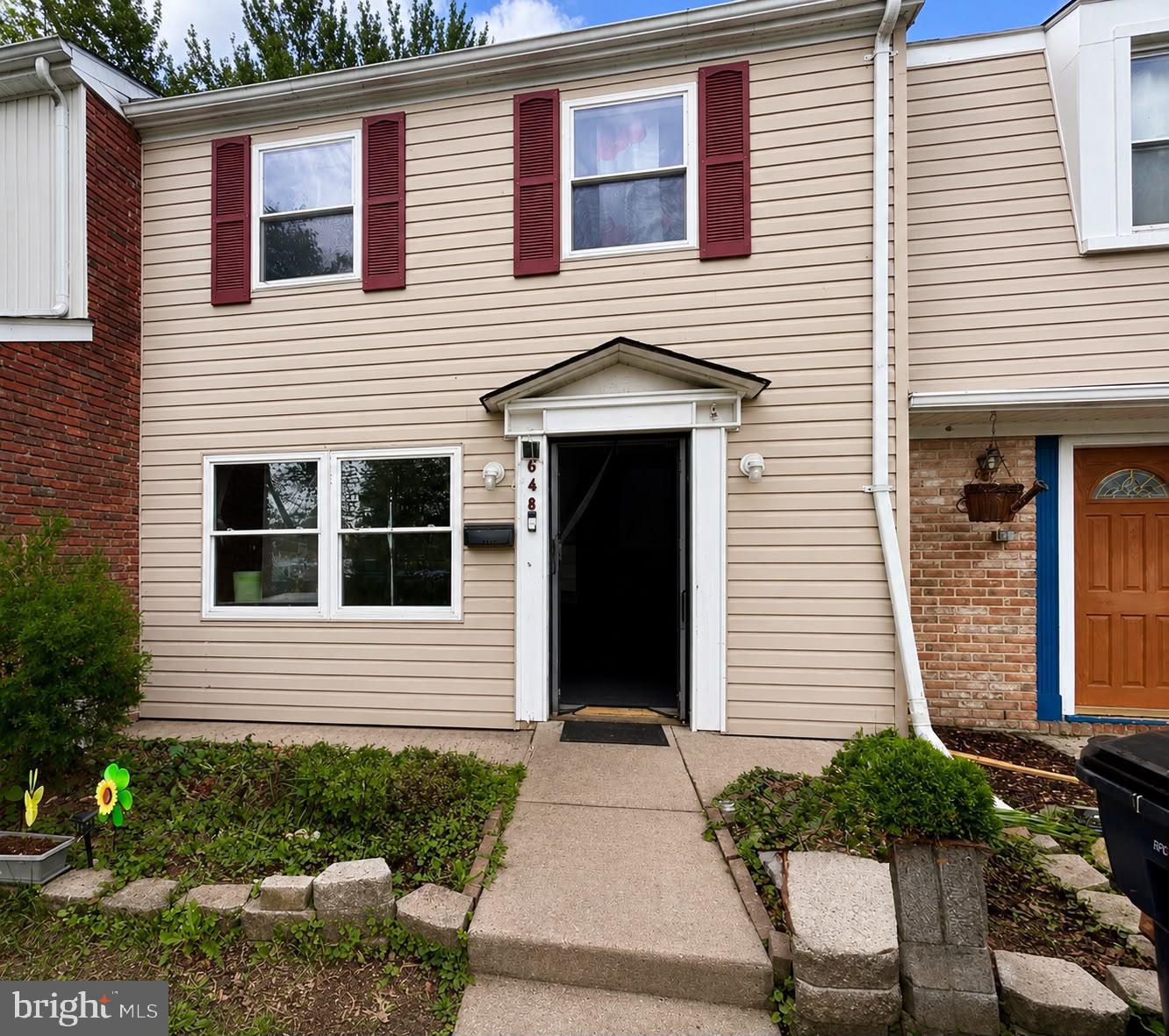 Don't Blink! Or you might miss this 3 UNIT PACKAGE DEAL! Seller is looking for a quick, cash close.

1. 644 SHORE DR -$199,990 (ARV  $290K)
2. 648 SHORE DR - $199,990 (ARV  $290K)
3. 141 HAVERHILL DR - $149,999 (ARV  $250K)

Buyer is to do due diligence to verify all info, value & investment potential. Contact Agent for more info!
