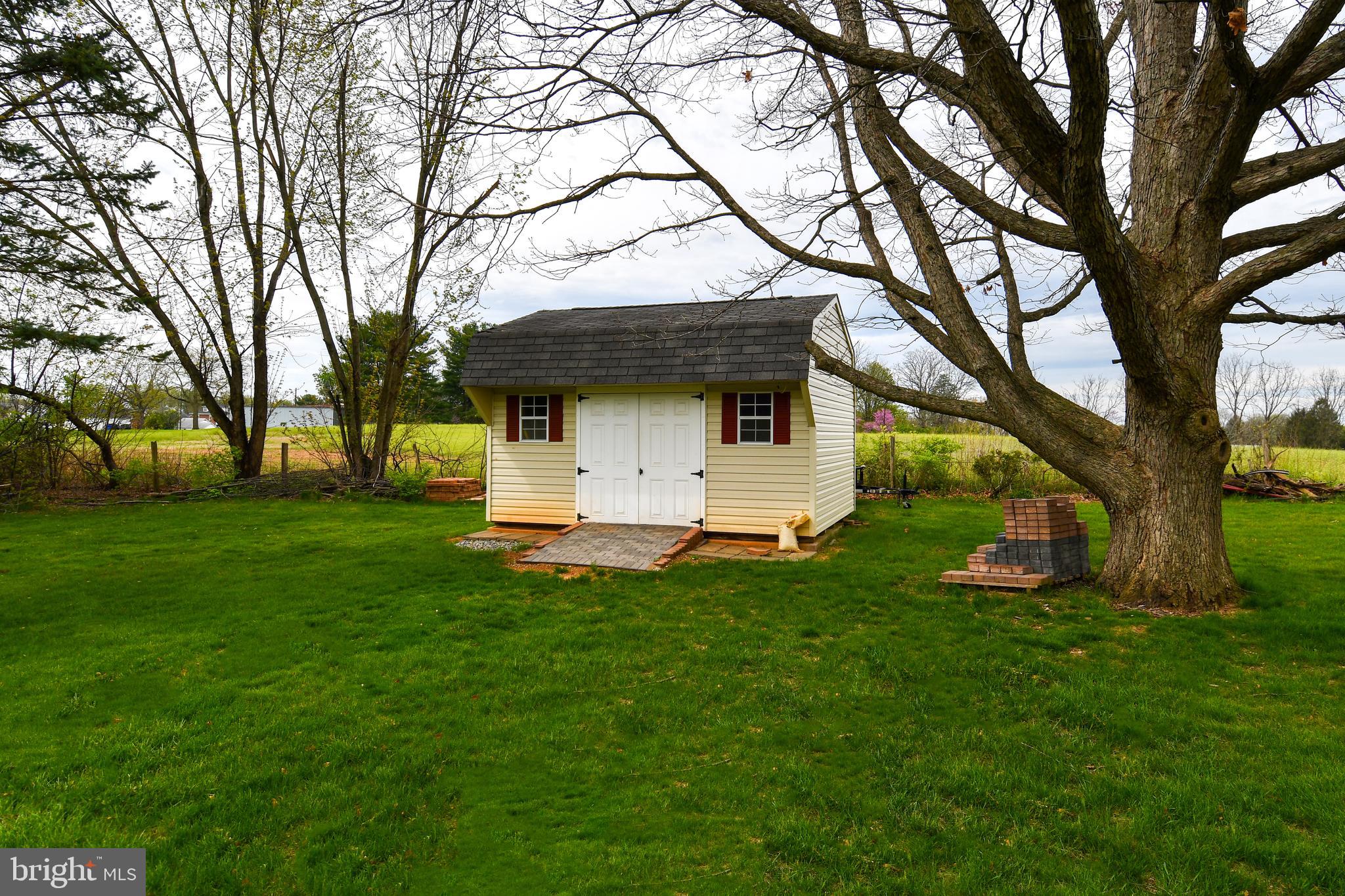 CEDAR LAWN - Residential