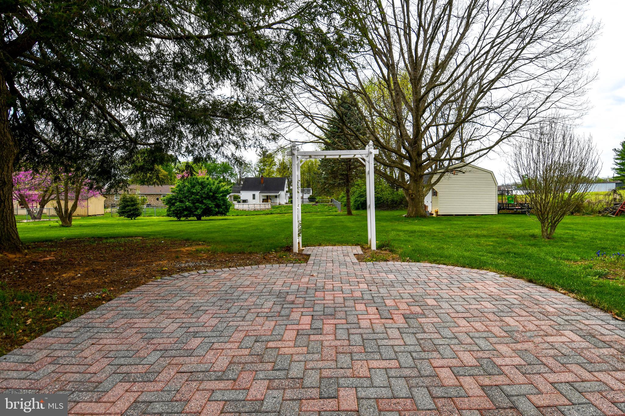 CEDAR LAWN - Residential