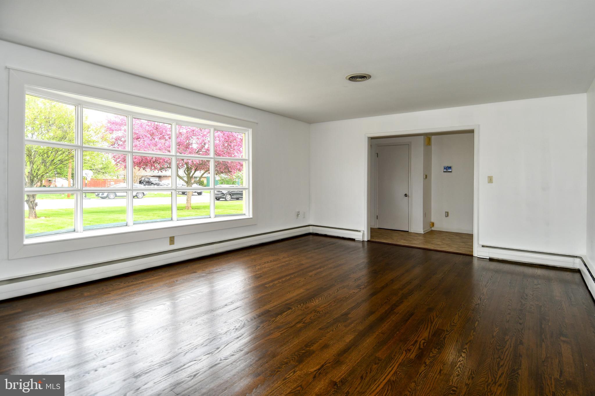CEDAR LAWN - Residential