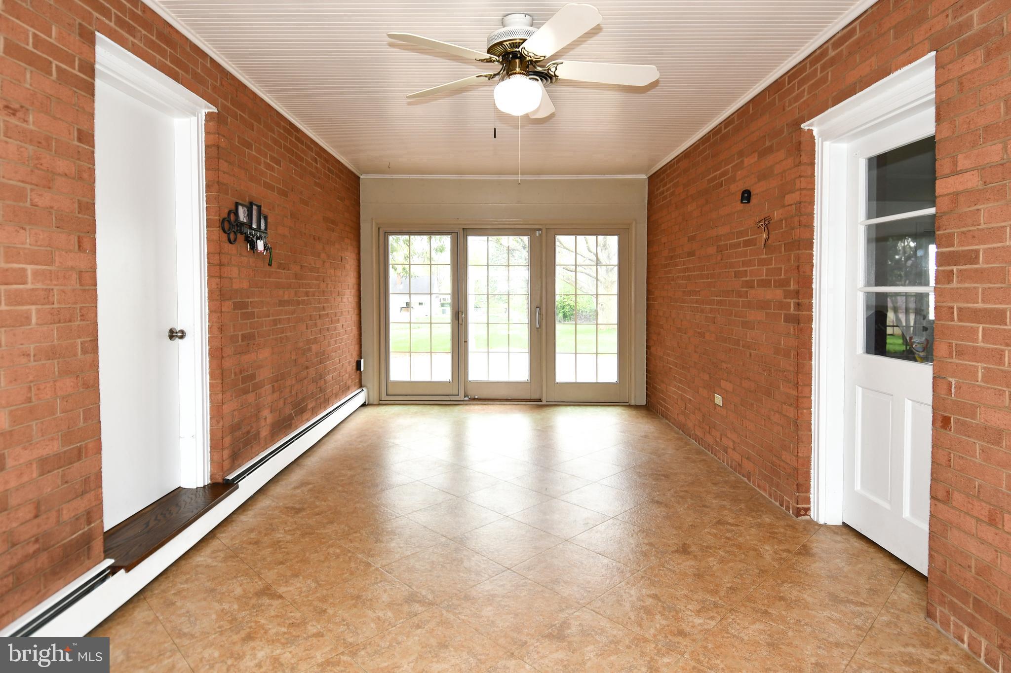 CEDAR LAWN - Residential