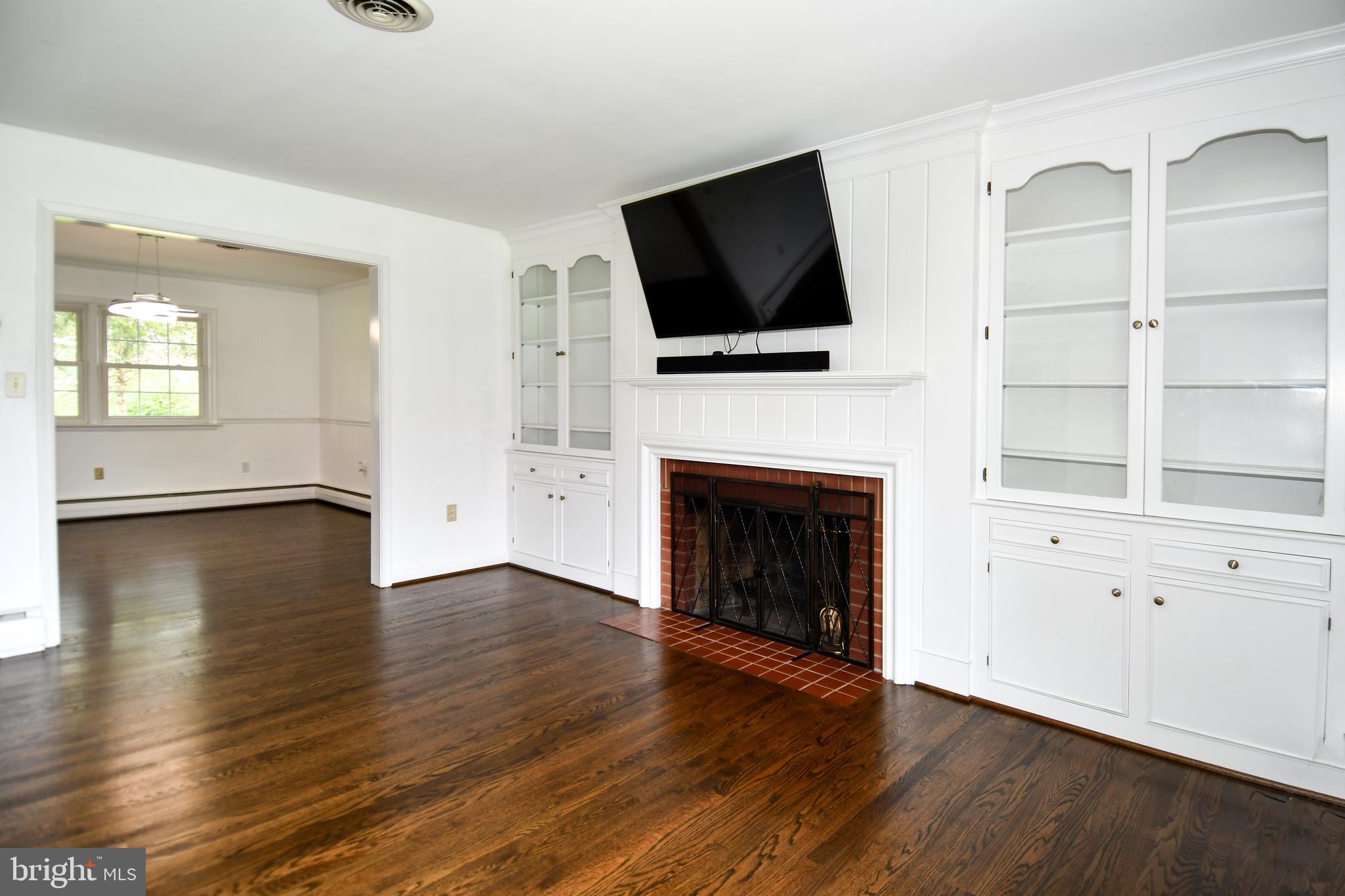 CEDAR LAWN - Residential