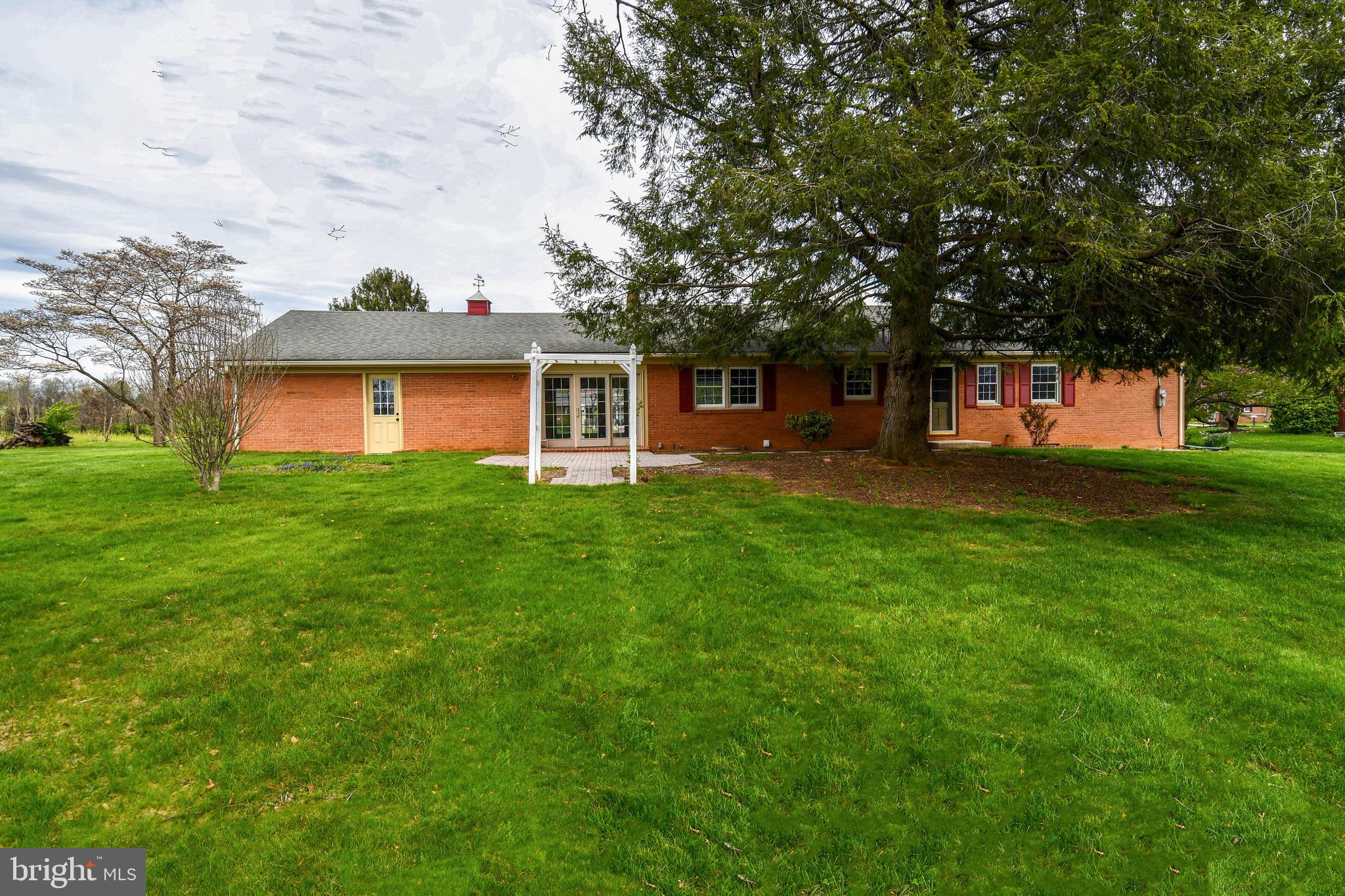 CEDAR LAWN - Residential