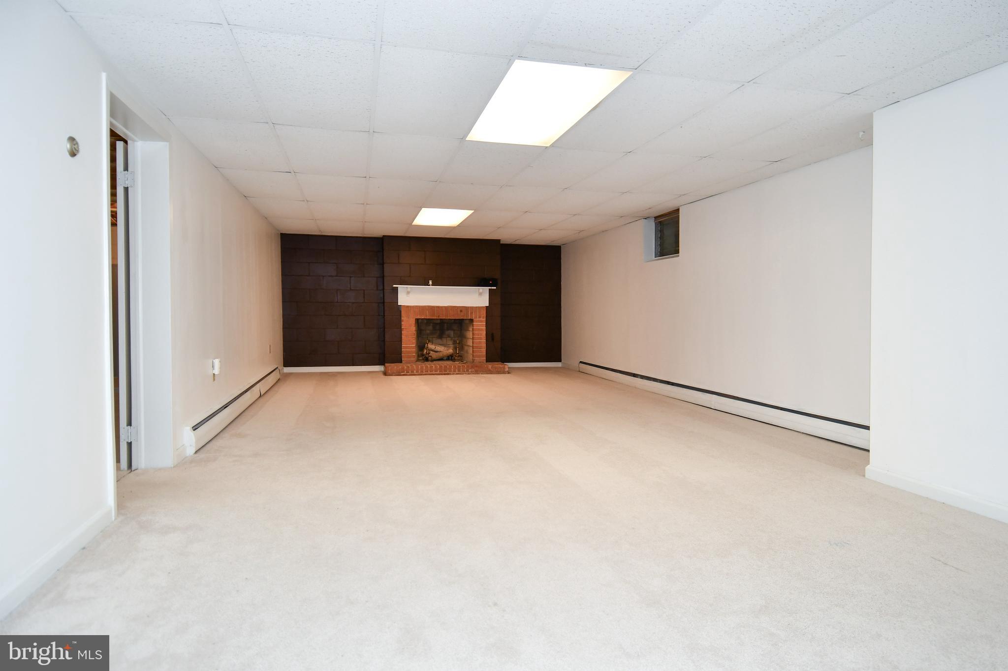 CEDAR LAWN - Residential