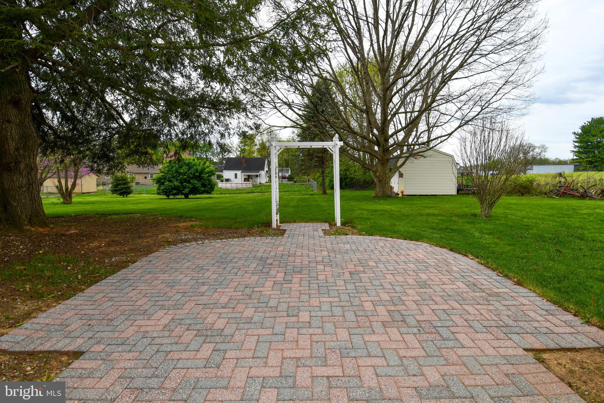 CEDAR LAWN - Residential