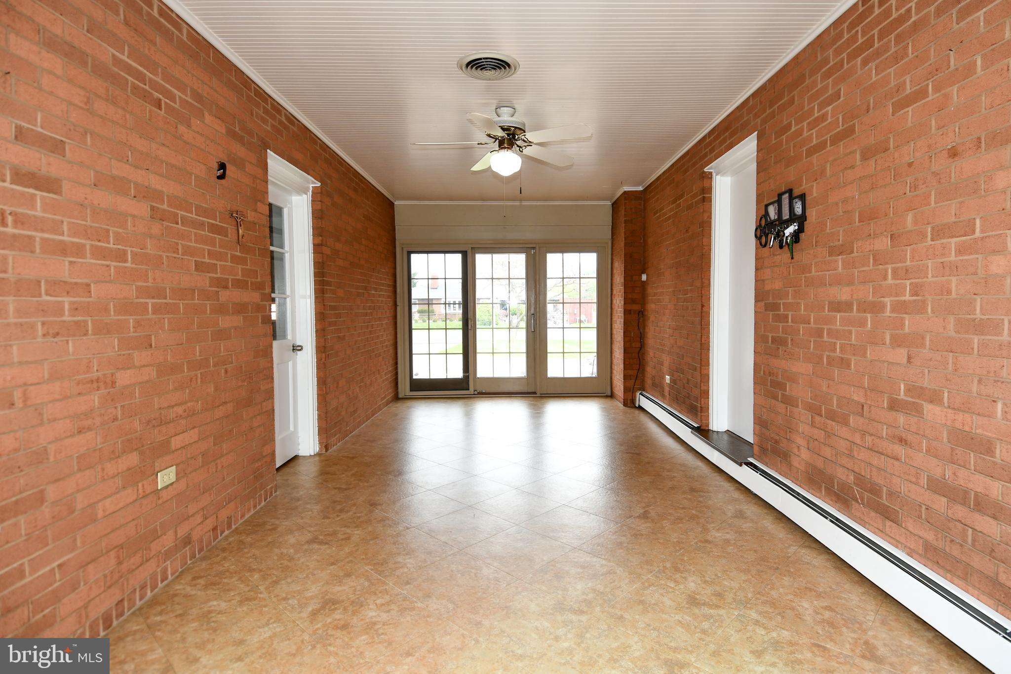 CEDAR LAWN - Residential
