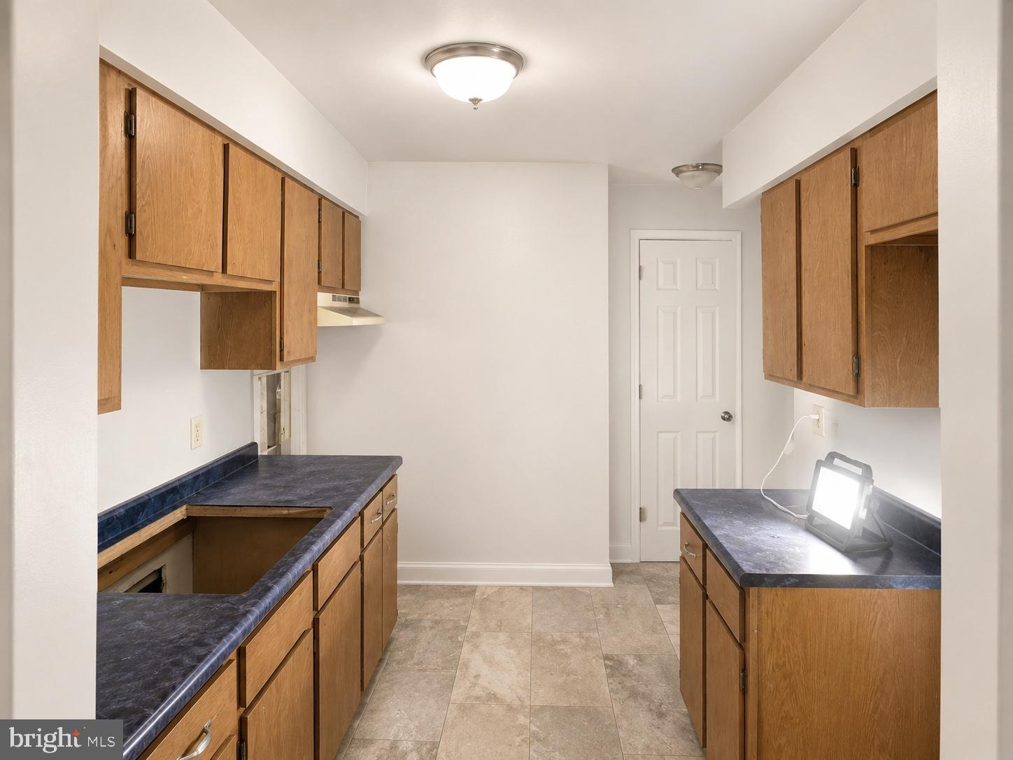 SANDTOWN-WINCHESTER - Residential