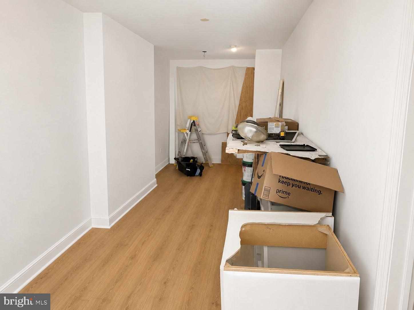 SANDTOWN-WINCHESTER - Residential