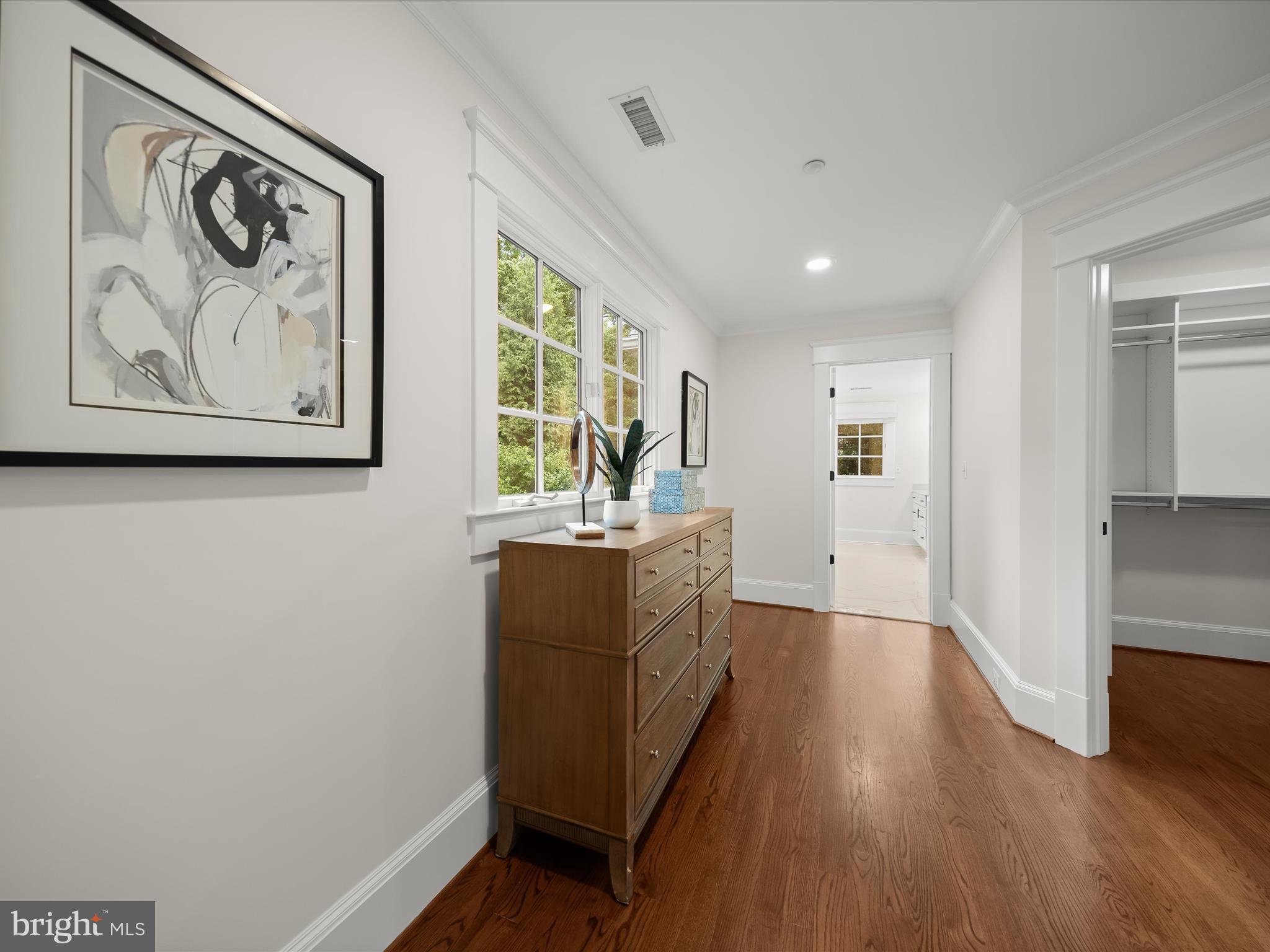 PINEVIEW - Residential