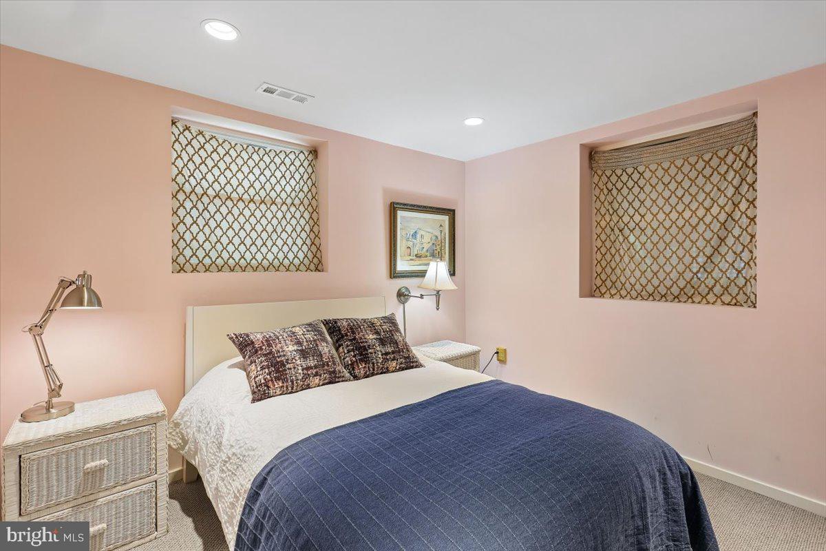 CHEVY CHASE - Residential