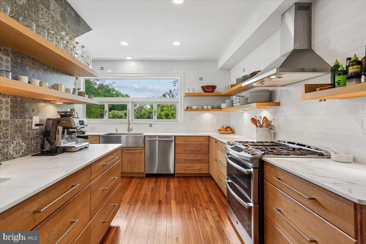 CHEVY CHASE - Residential