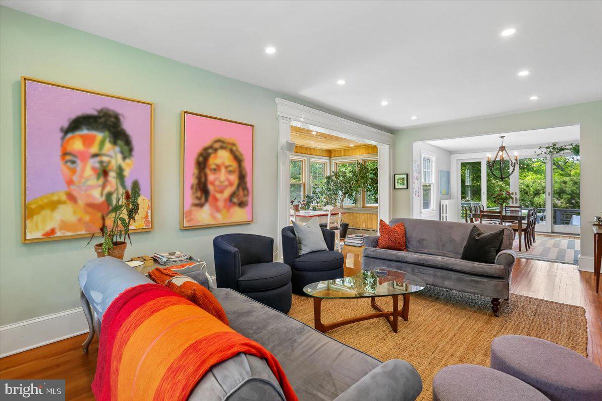 CHEVY CHASE - Residential